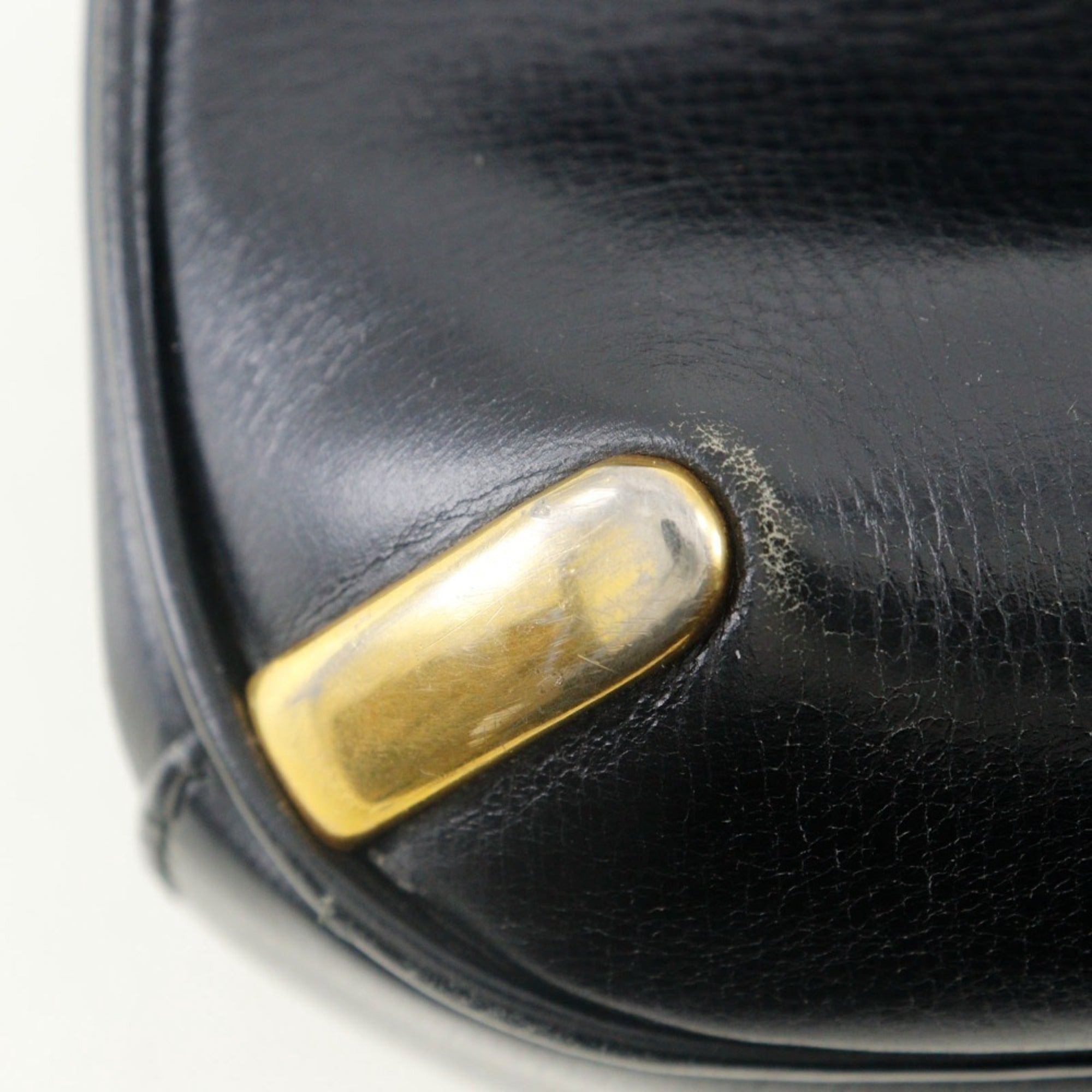Gucci Sherry Line Black Leather Shoulder Bag (Pre-Owned)