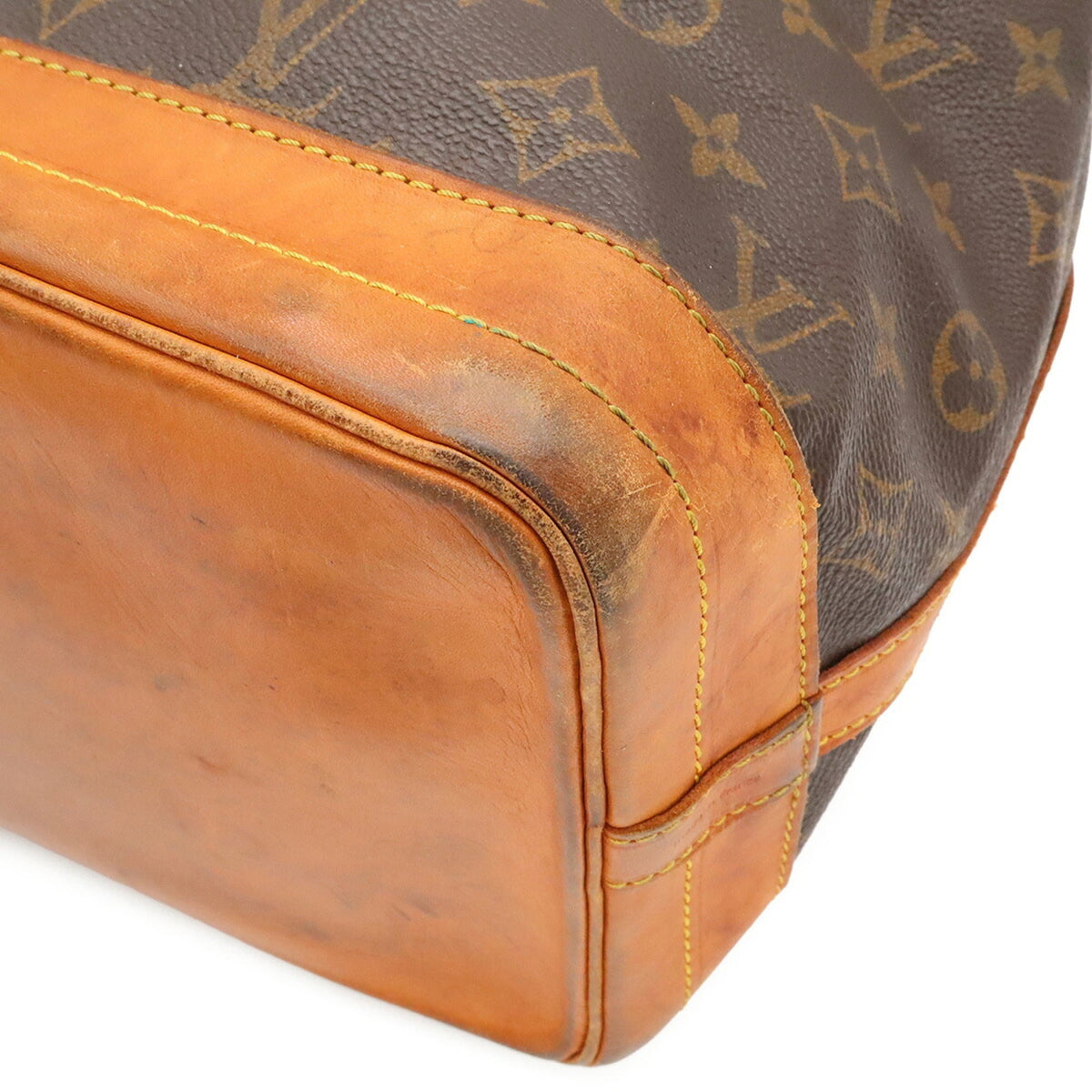 Louis Vuitton Brown Monogram Monogram Shoulder Bag (Pre-Owned)