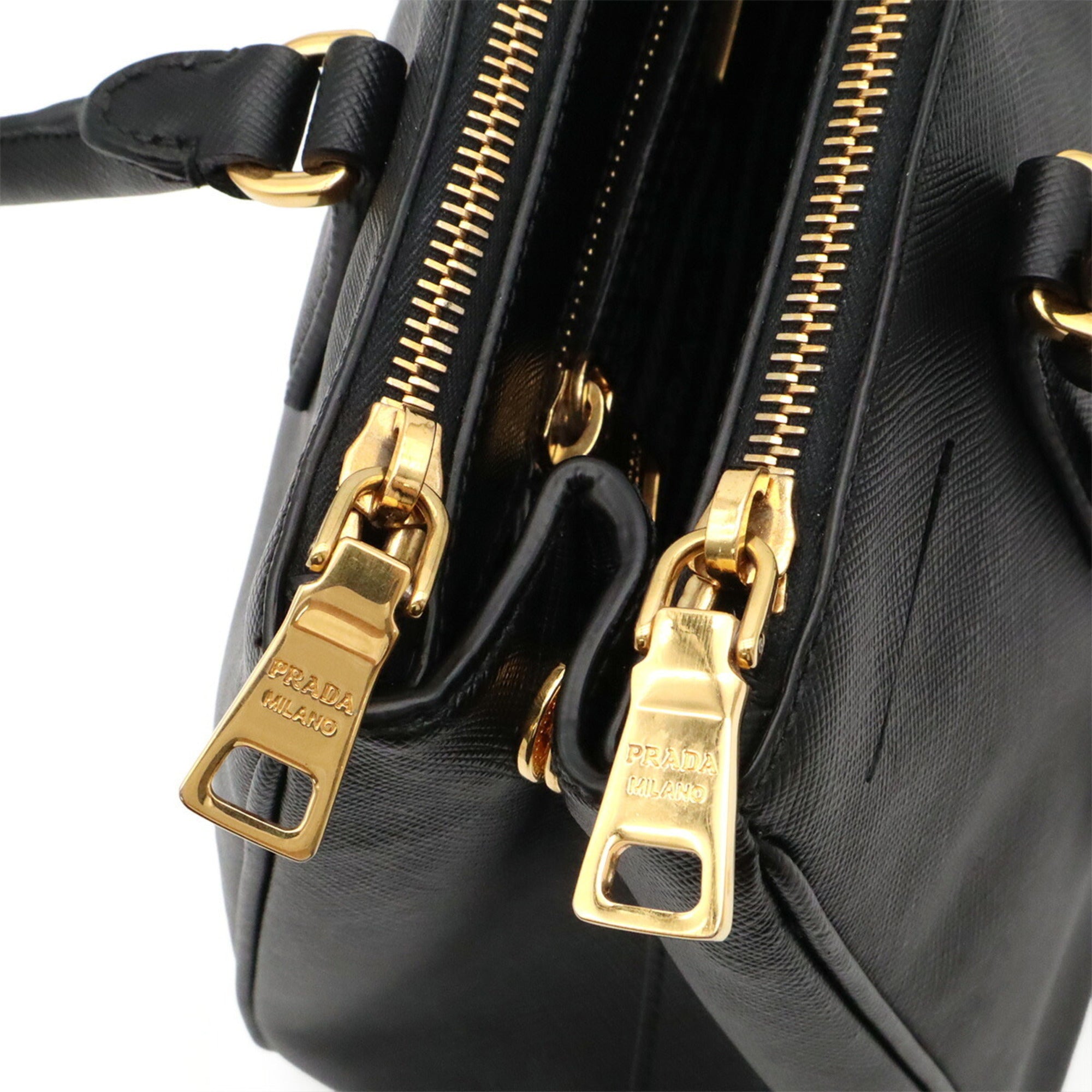 Prada Black Nero Leather Handbag (Pre-Owned)