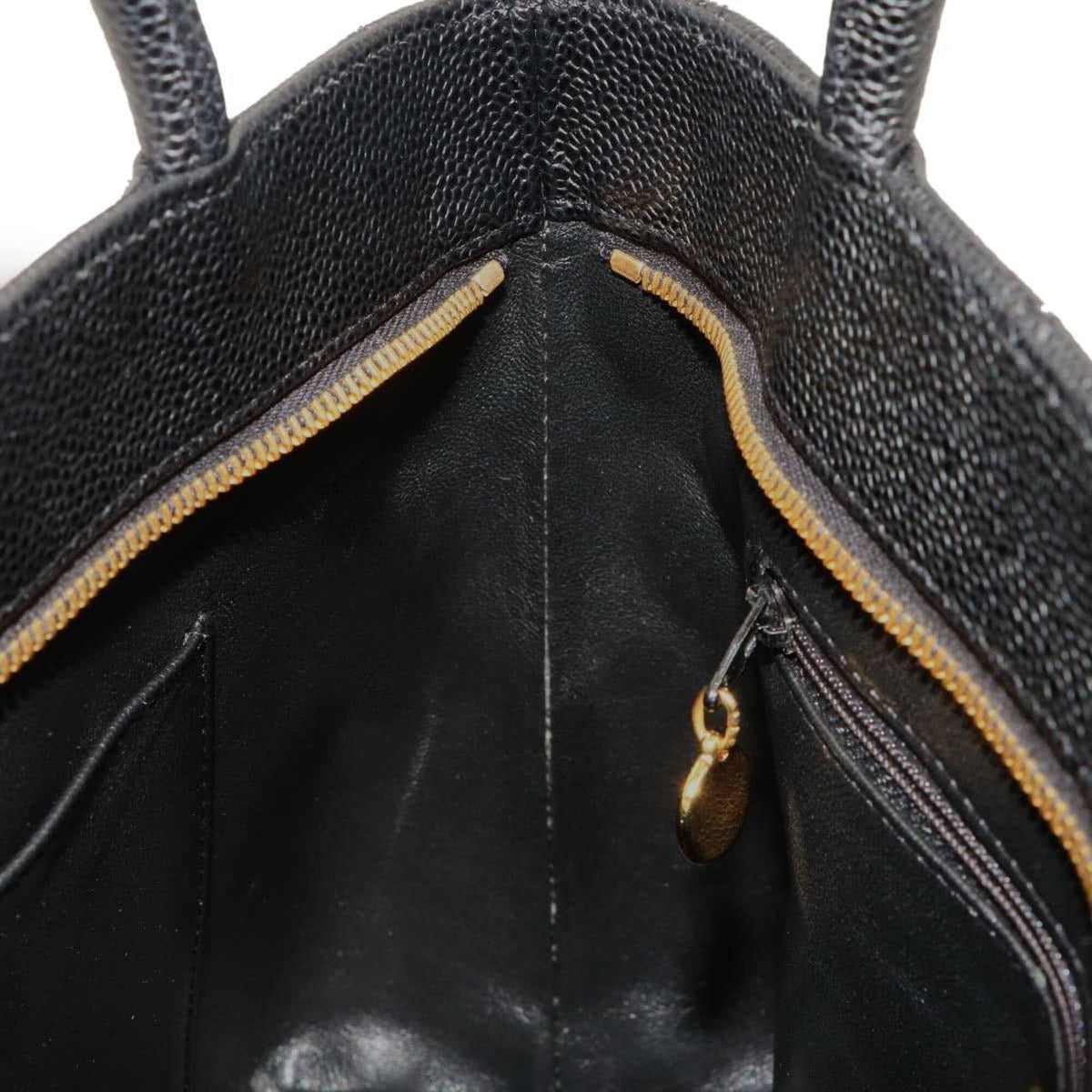 Chanel Black Grained Calfskin Handbag Tote Bag (Pre-Owned)