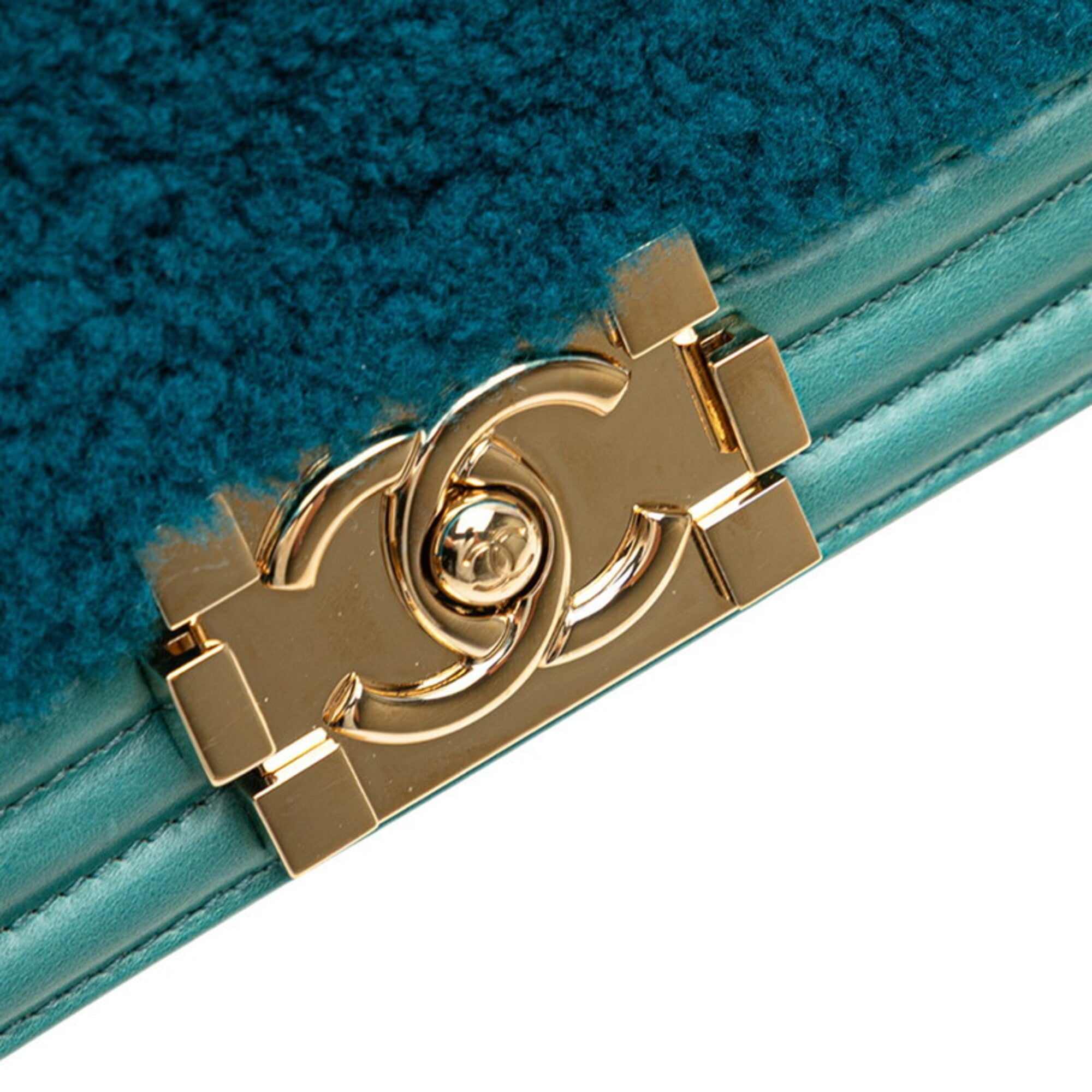 Chanel Blue Green Leather Shoulder Bag (Pre-Owned)