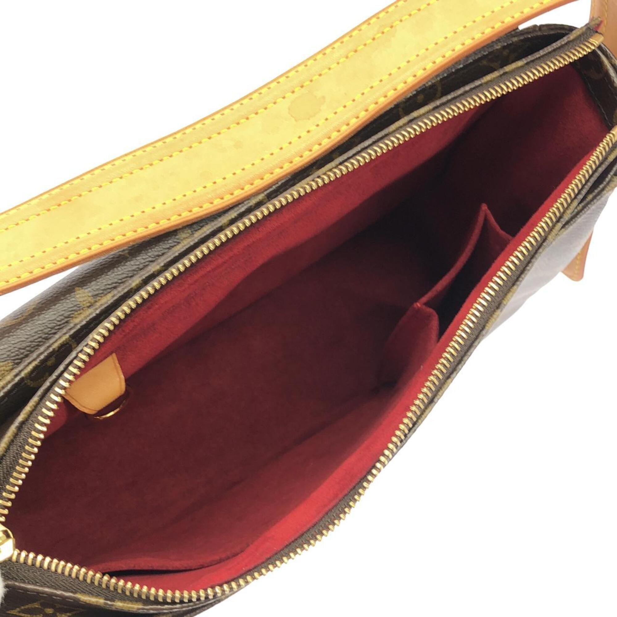 Louis Vuitton Marron Coated Canvas Shoulder Bag (Pre-Owned)