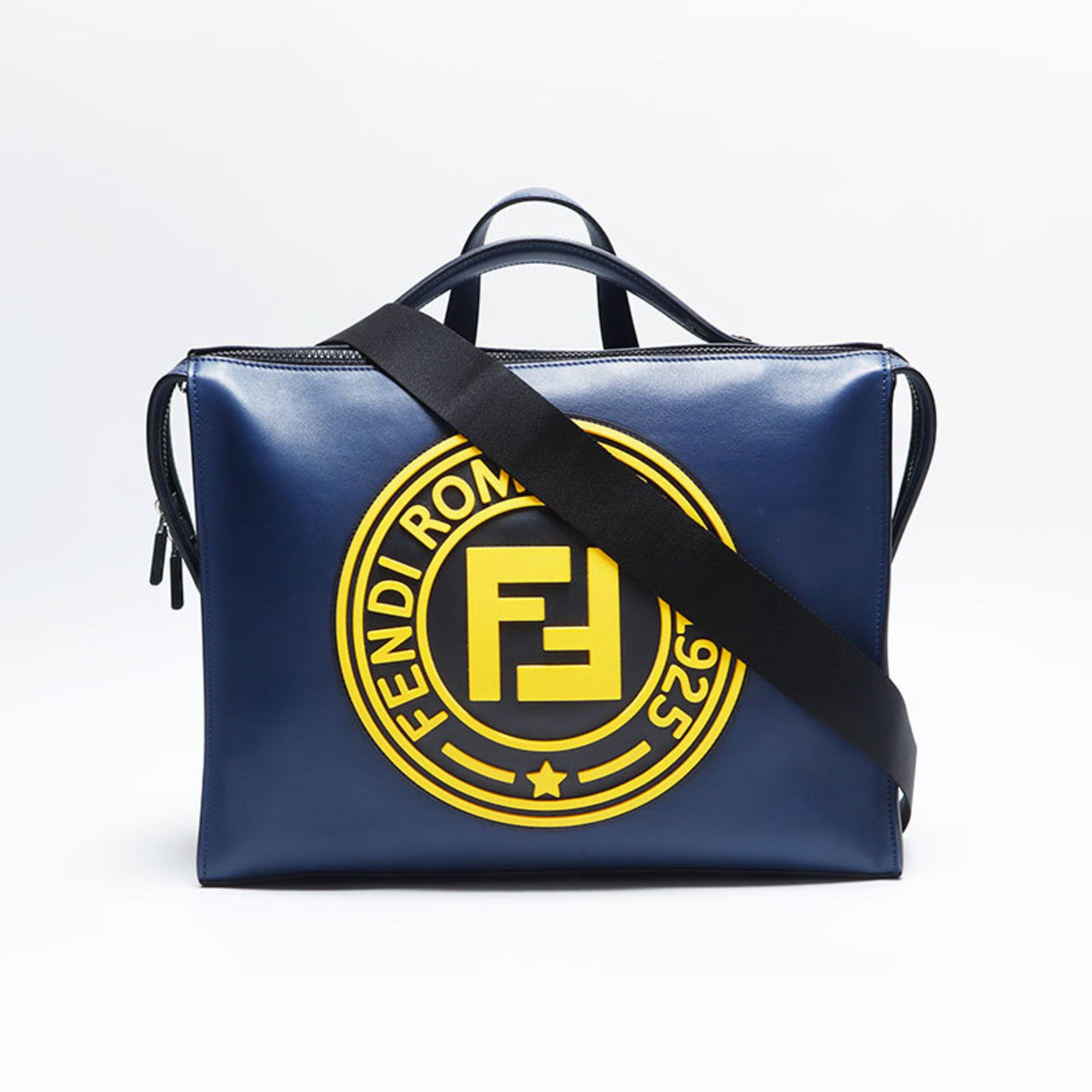 Fendi Navy Shoulder Bag (Pre-Owned)