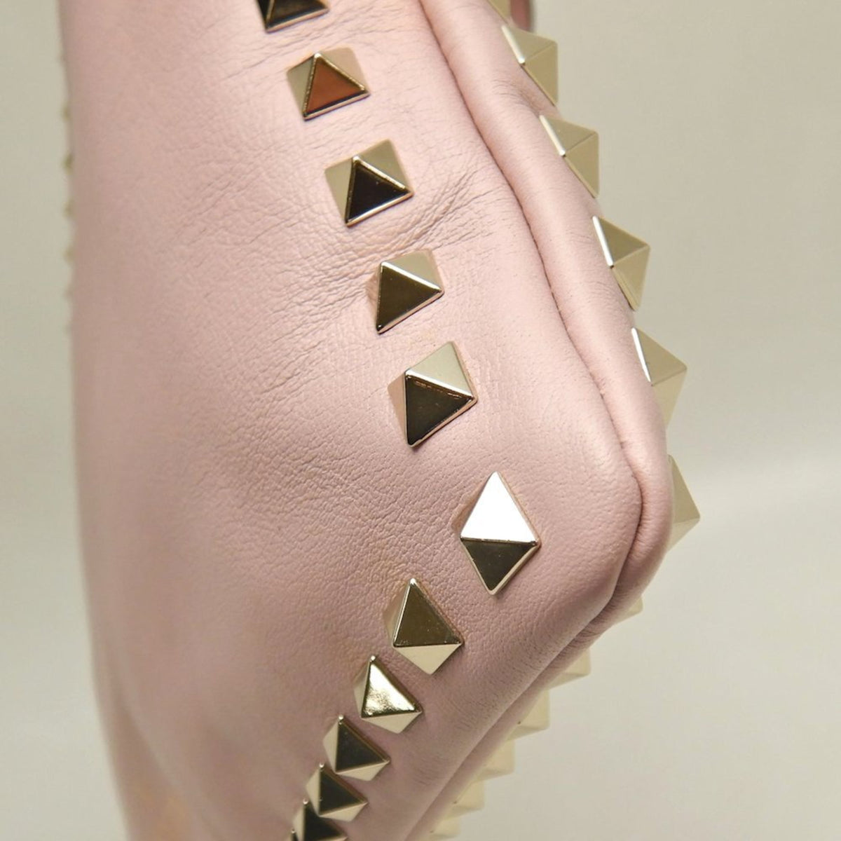 Valentino Pink Leather Clutch Bag (Pre-Owned)