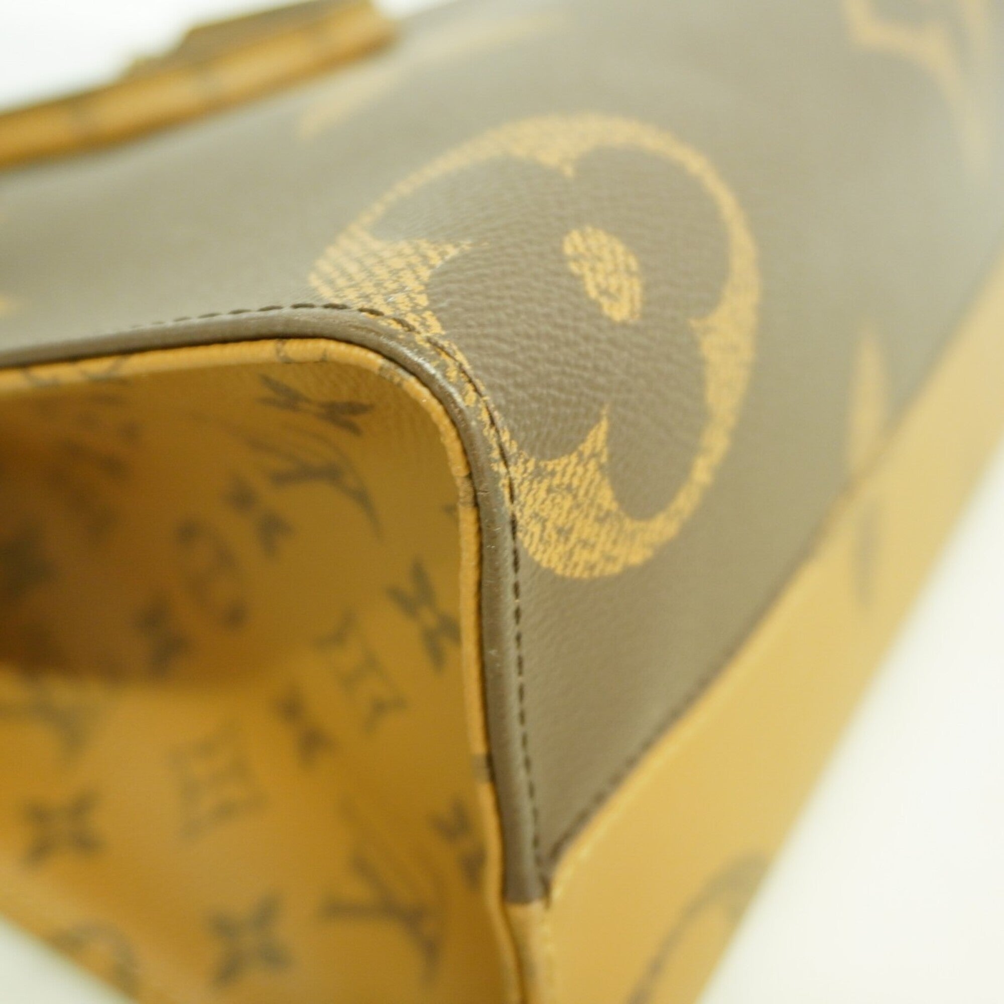 Louis Vuitton Brown Tote Bag (Pre-Owned)
