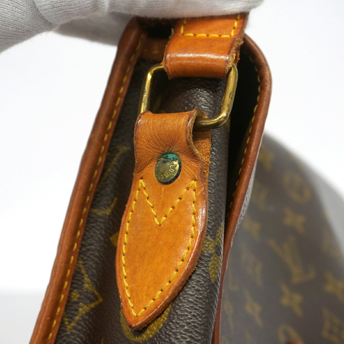 Louis Vuitton Brown Shoulder Bag (Pre-Owned)