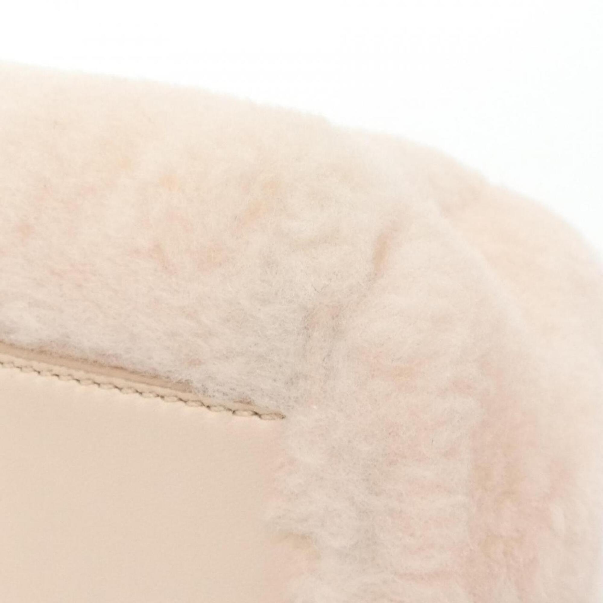 Fendi Light Pink Leather Fur Handbag (Pre-Owned)