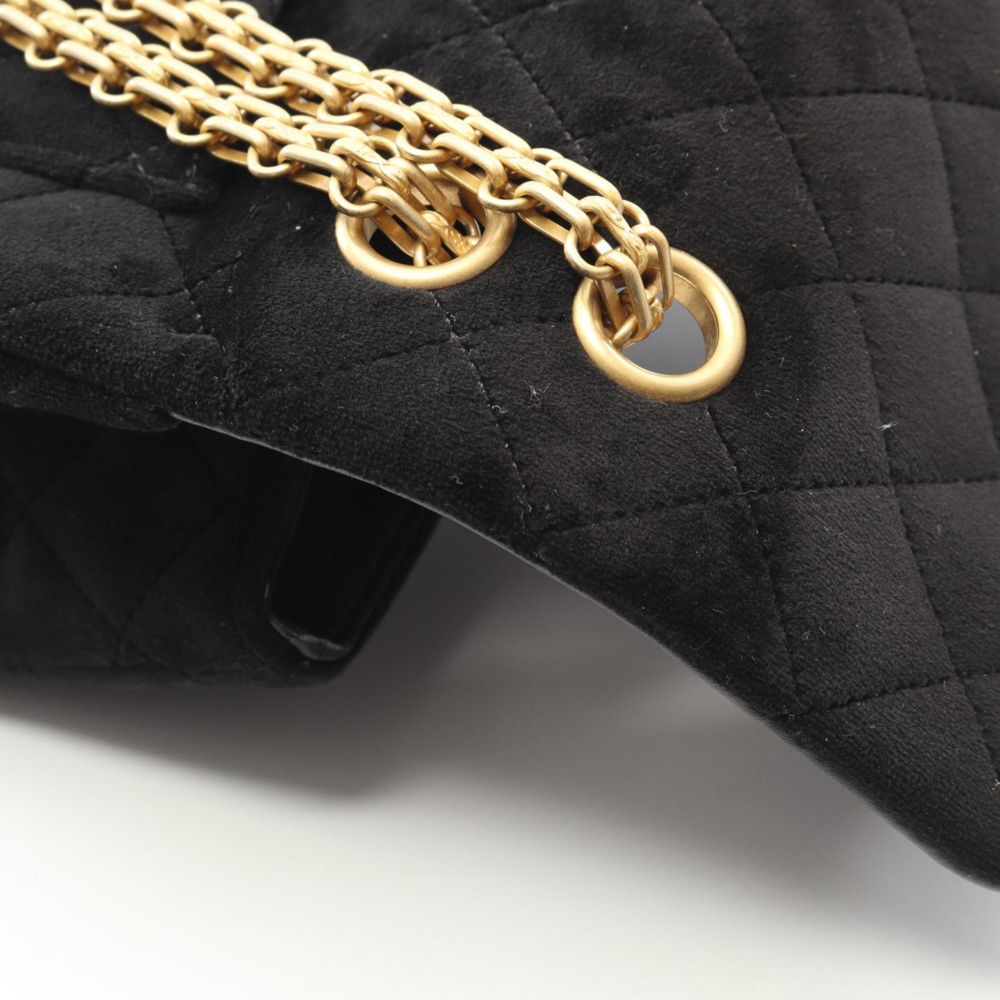 Chanel Black Fabric Shoulder Bag (Pre-Owned)