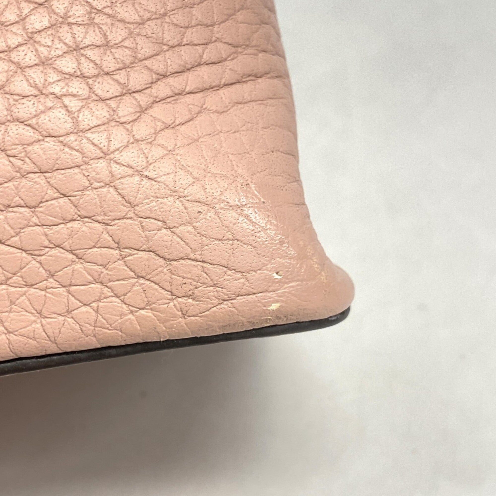 Louis Vuitton Magnolia Handbag (Pre-Owned)