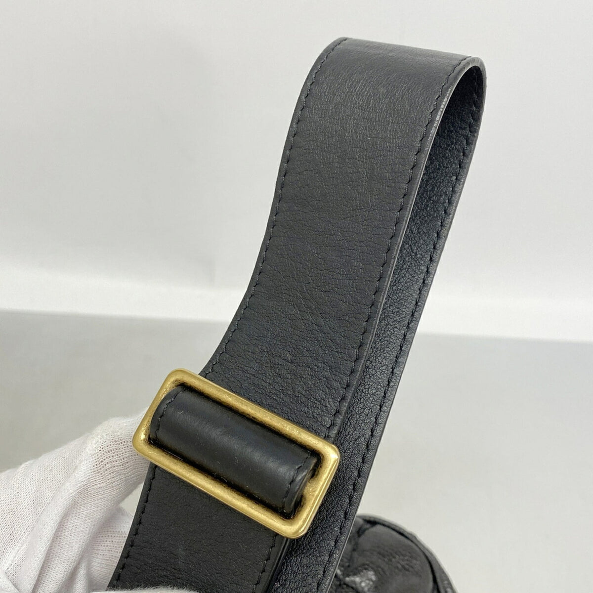 Chanel Black Grained Calfskin Shoulder Bag (Pre-Owned)