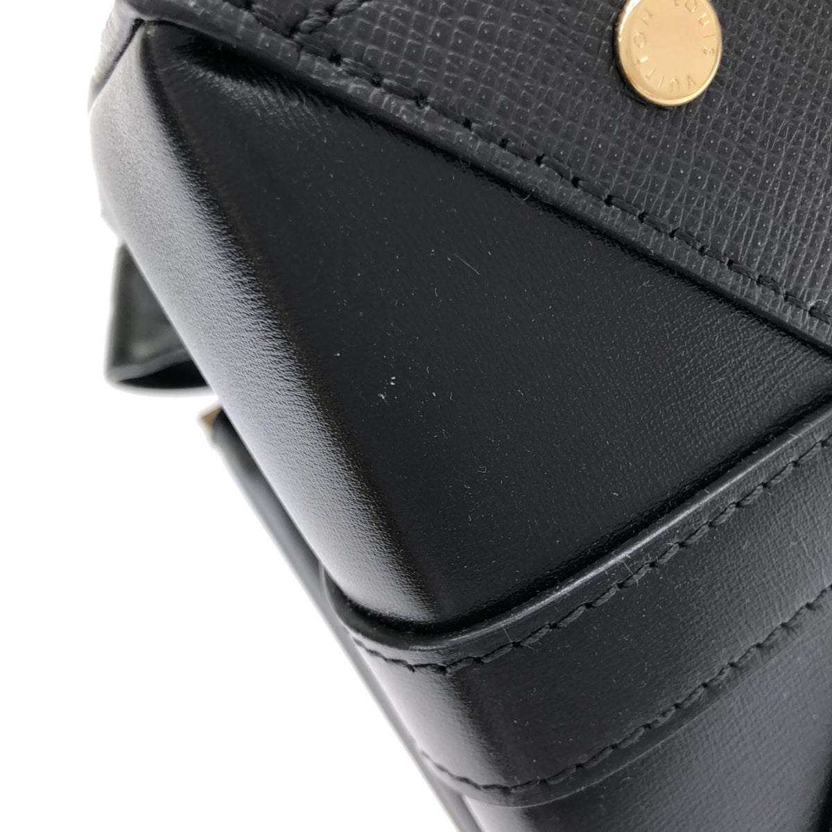 Louis Vuitton Black Leather Handbag (Pre-Owned)