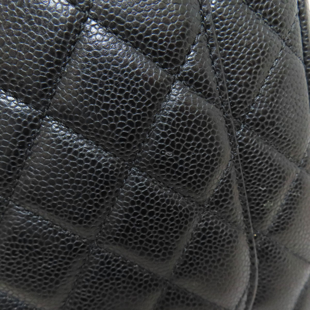 Chanel Black Leather Tote Bag (Pre-Owned)