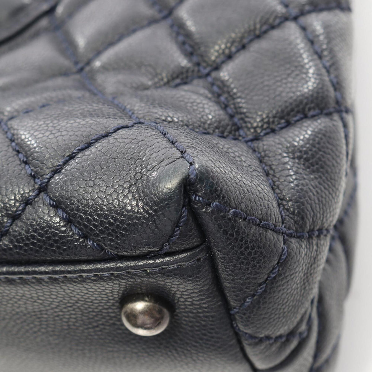 Chanel Bordeaux Navy Grained Calfskin Handbag (Pre-Owned)
