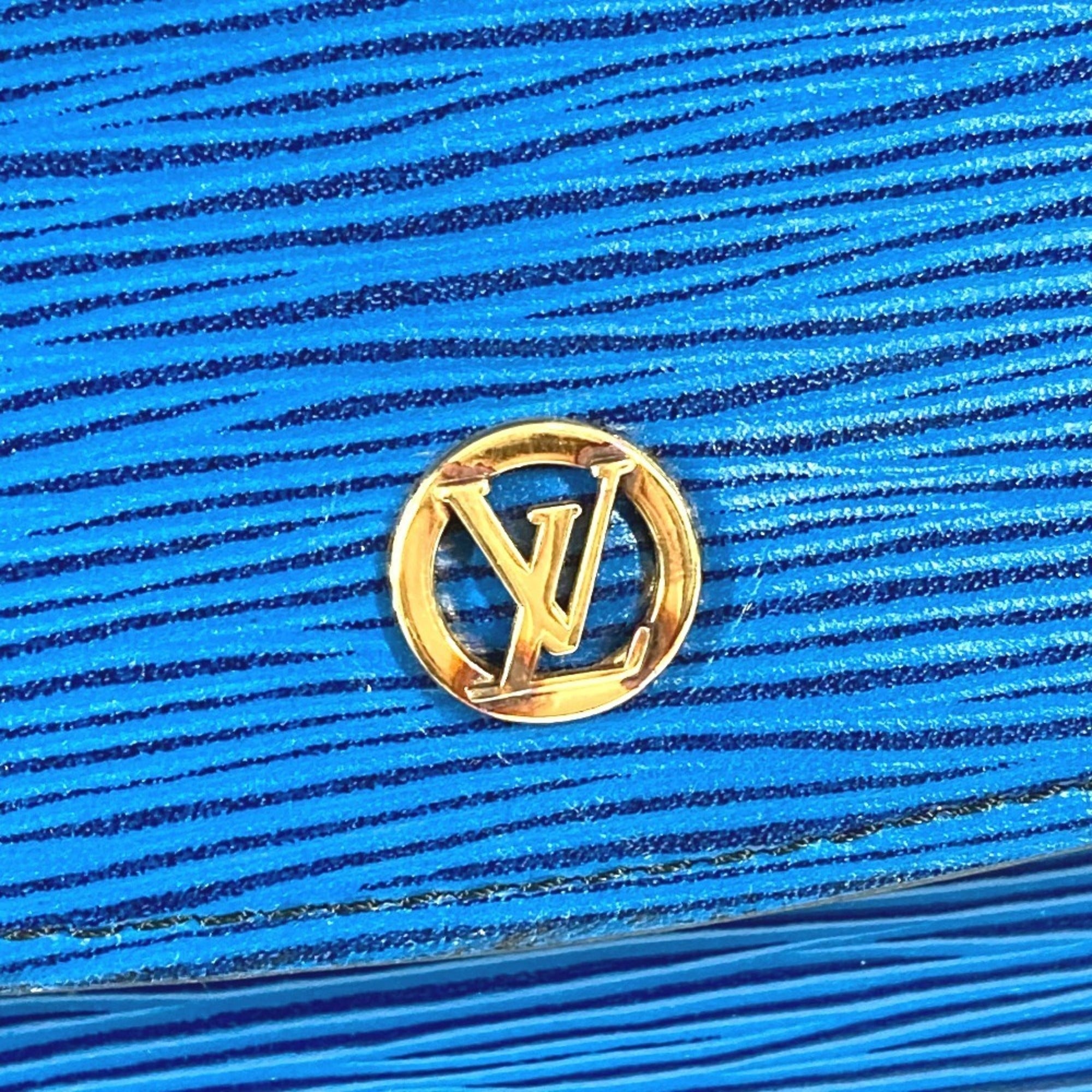 Louis Vuitton Blue Toledo Blue Epi Leather Clutch Bag (Pre-Owned)