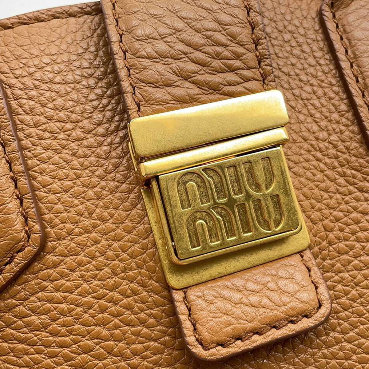 Miu Miu Brown Leather Handbag Shoulder Bag (Pre-Owned)