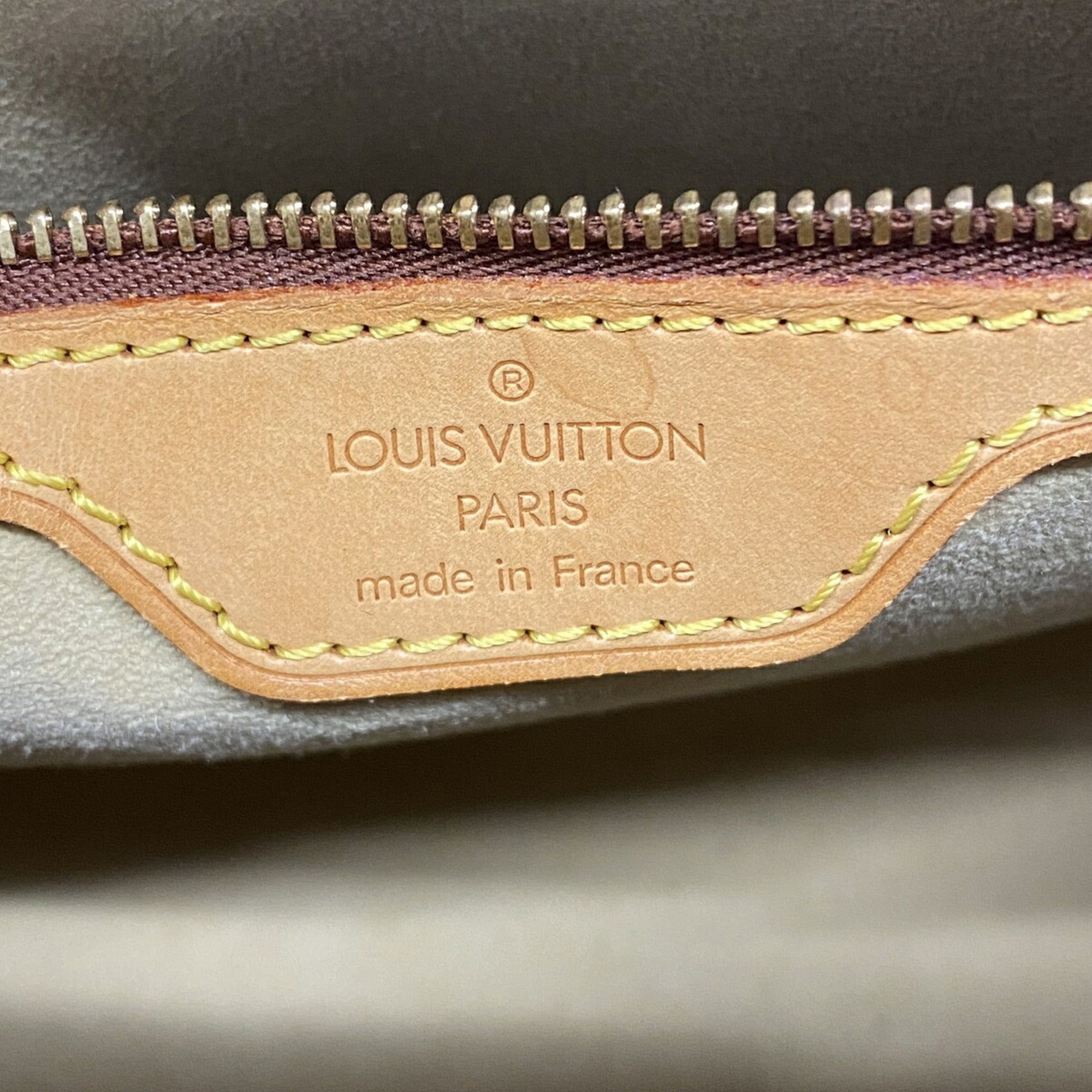 Louis Vuitton Brown Shoulder Bag (Pre-Owned)