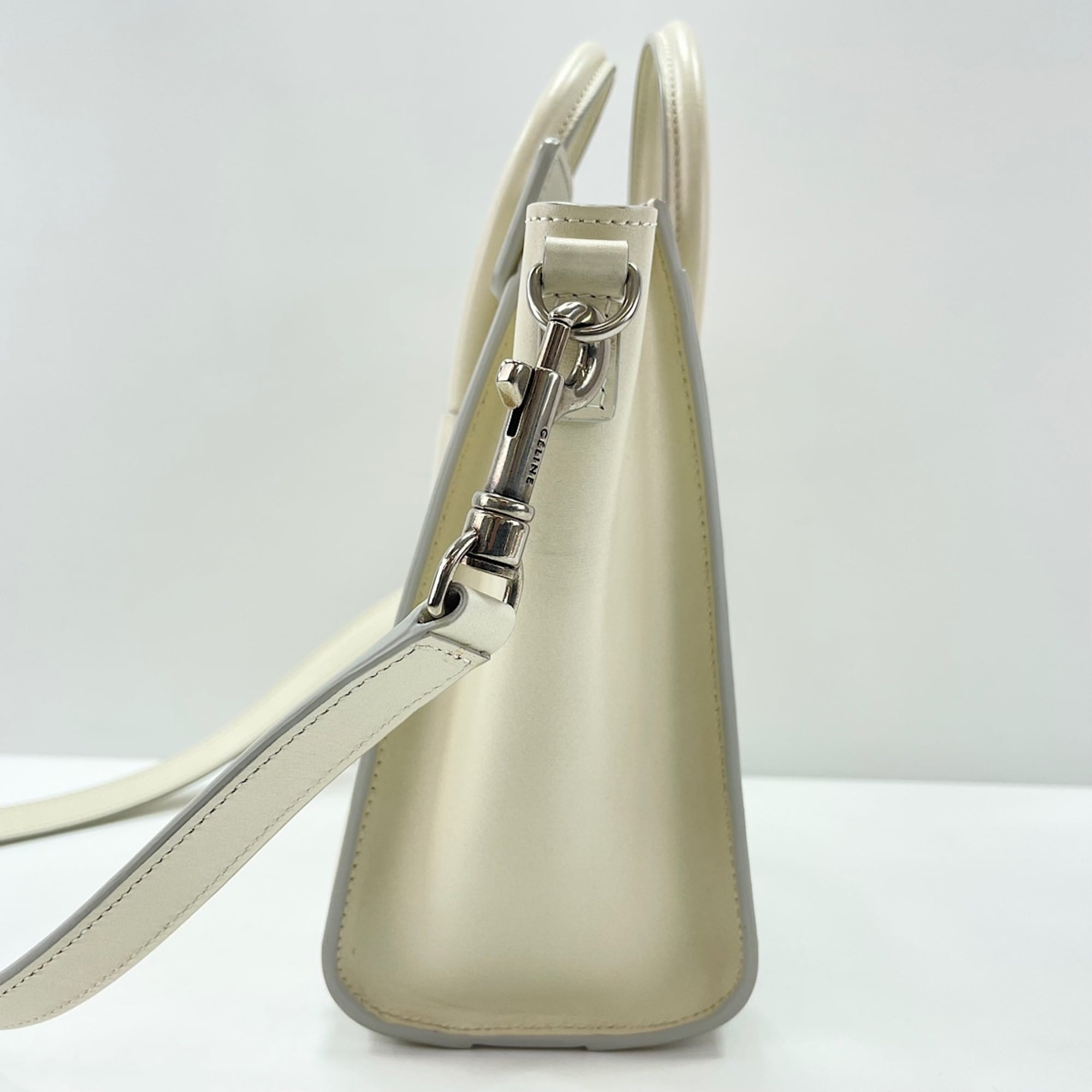 Celine Luggage Beige Handbag (Pre-Owned)