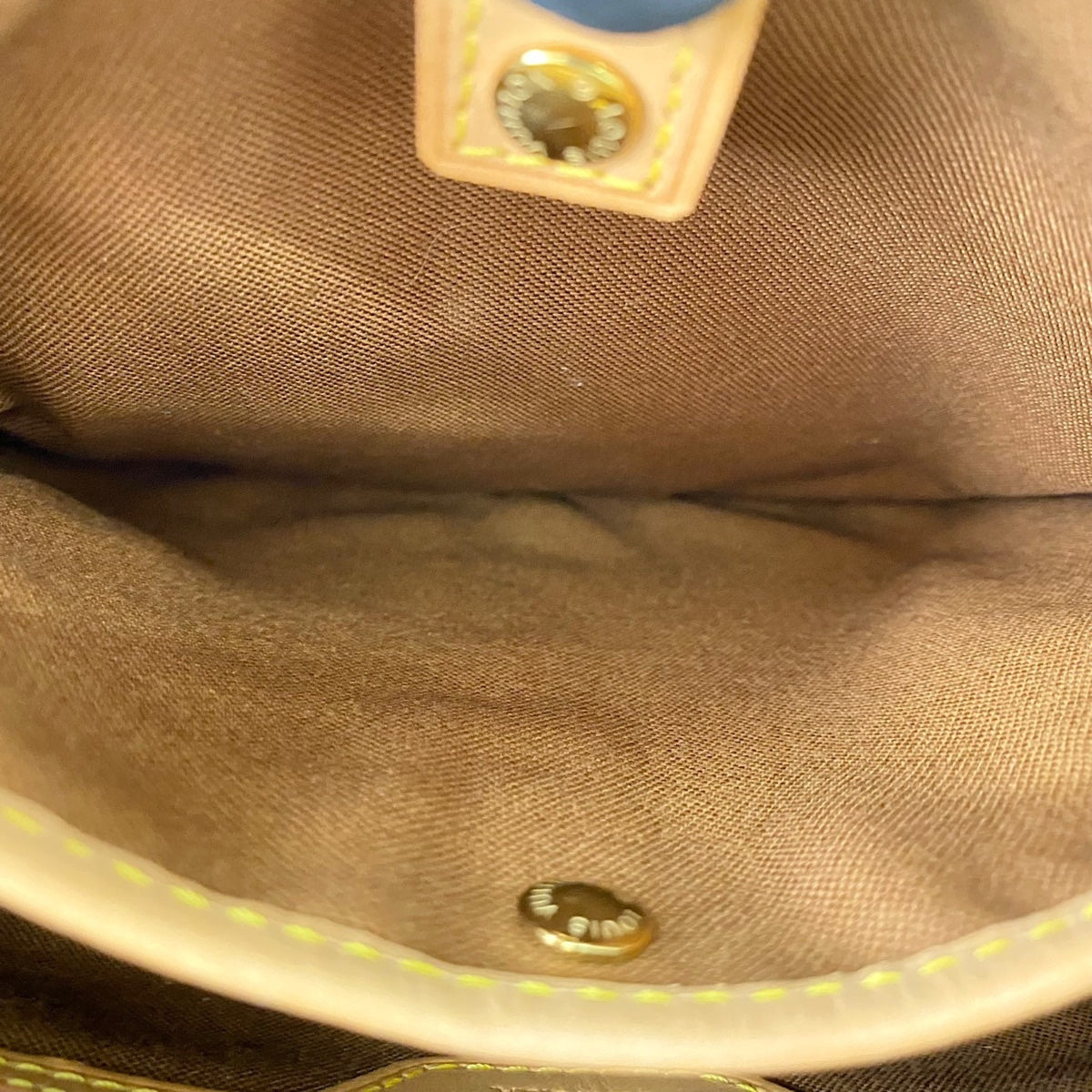 Louis Vuitton Brown Handbag (Pre-Owned)