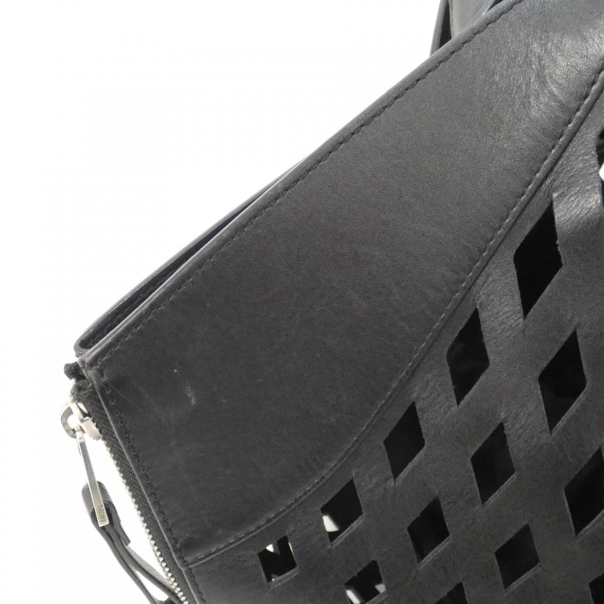 Loewe Black Leather Pouch Shoulder Bag (Pre-Owned)