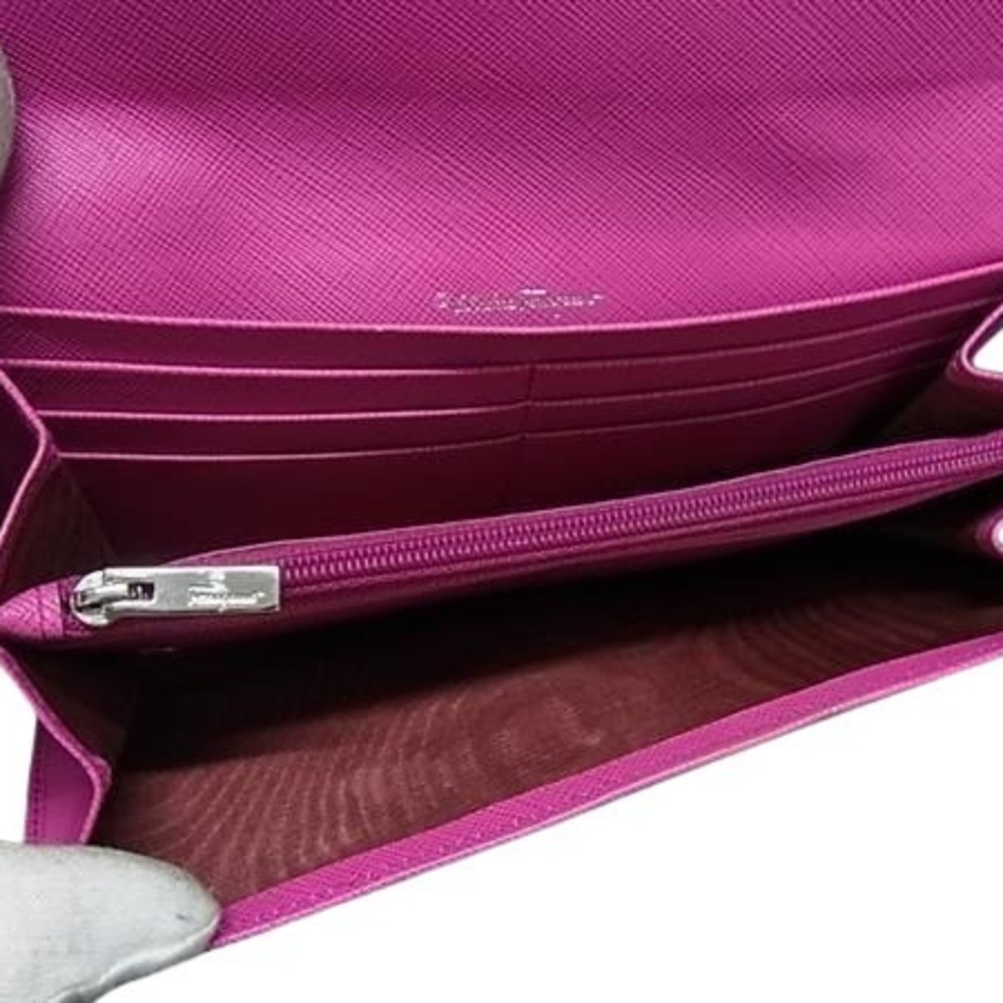 Salvatore Ferragamo Pink Leather Long Wallet (Bi-Fold) (Pre-Owned)