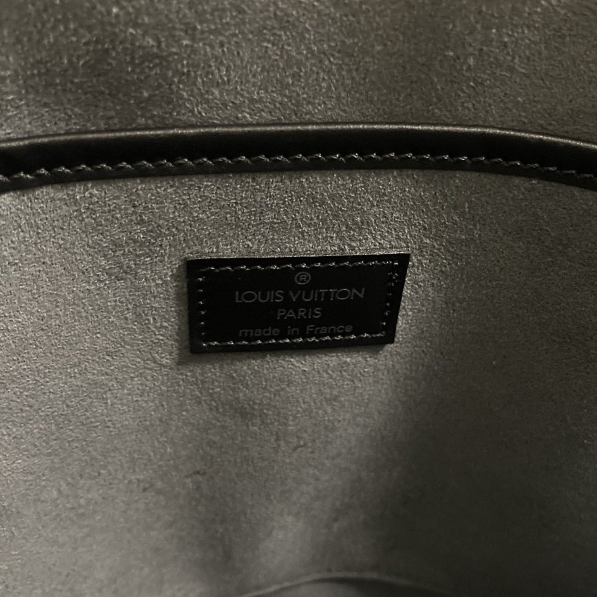 Louis Vuitton Epi Black Noir Epi Leather Handbag (Pre-Owned)
