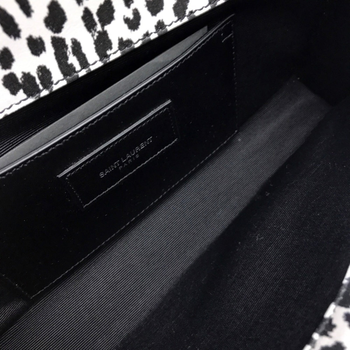 Saint Laurent Black White Leather Clutch Bag (Pre-Owned)