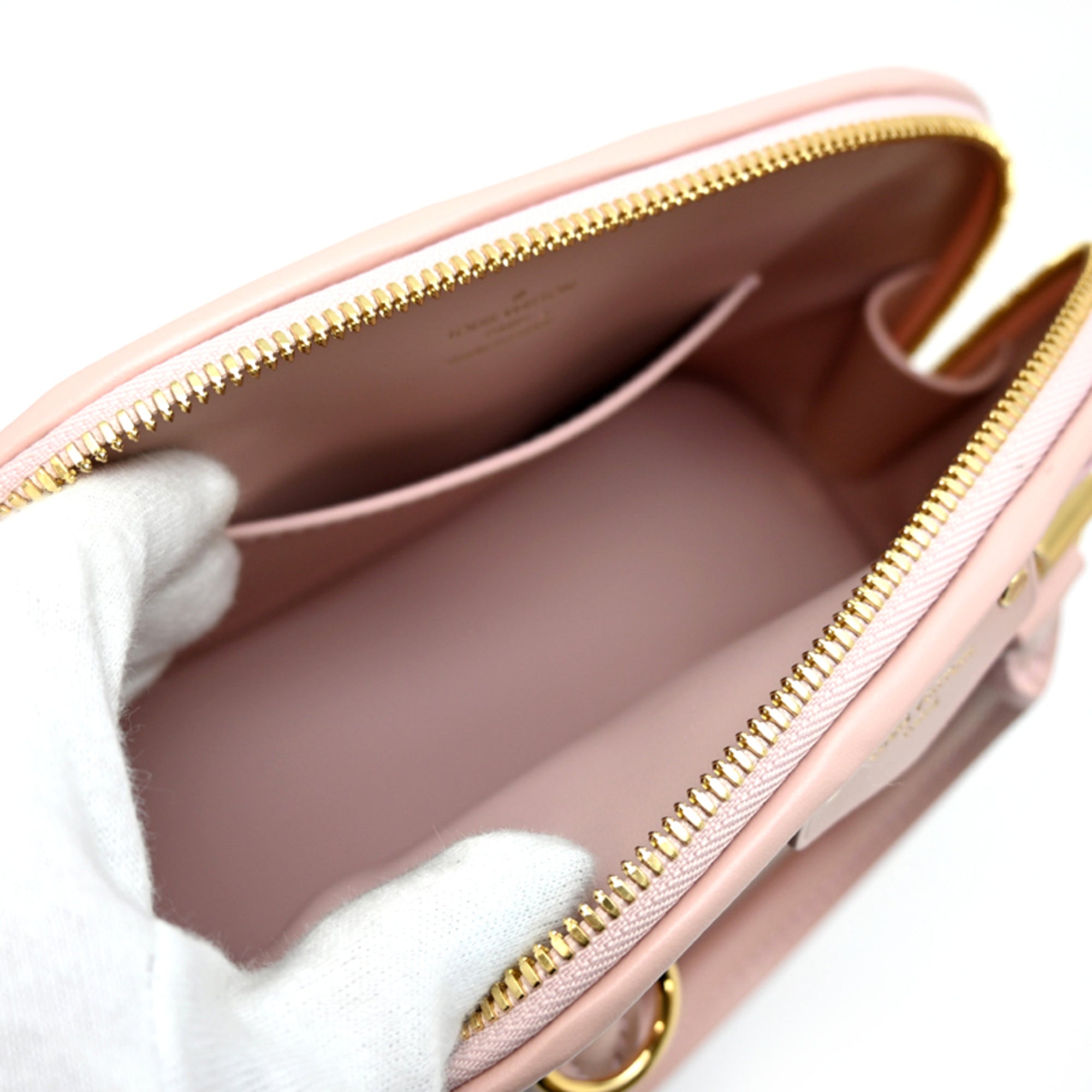 Louis Vuitton Pink Leather Shoulder Bag (Pre-Owned)