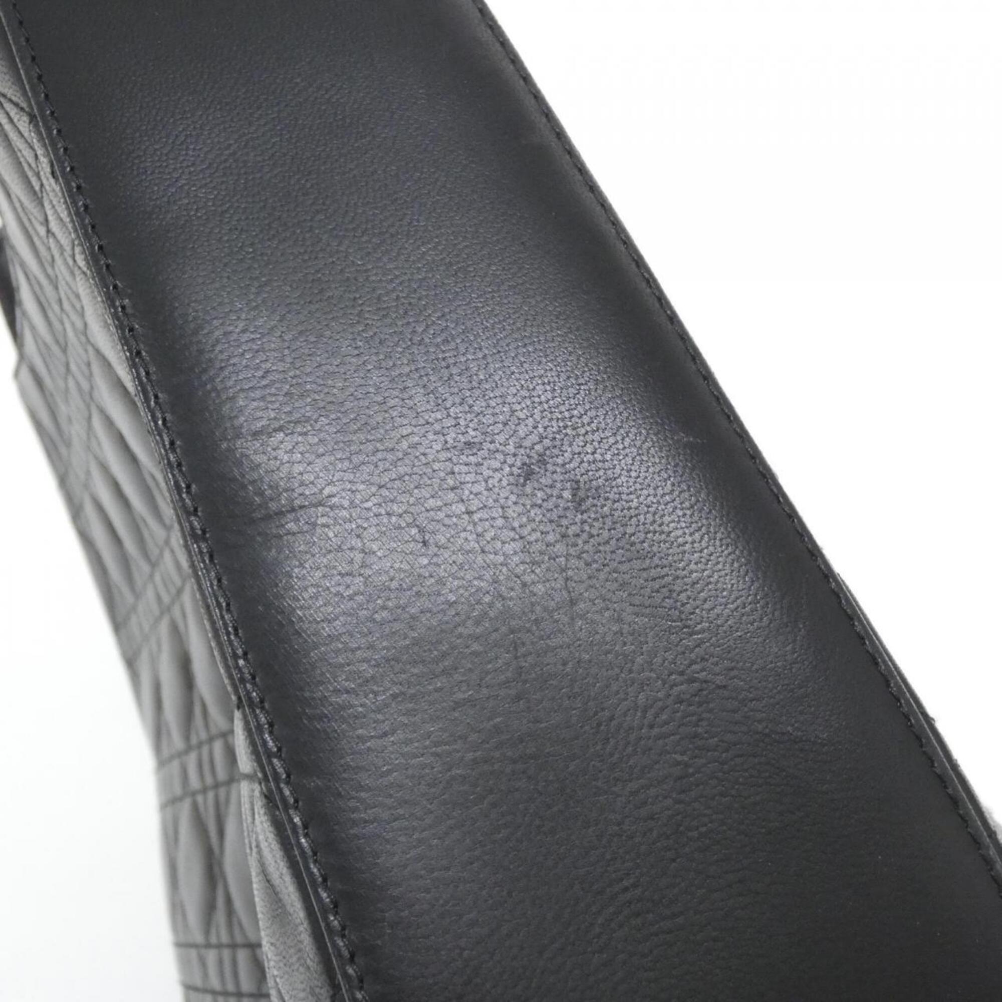 Christian Dior Black Leather Shoulder Bag (Pre-Owned)