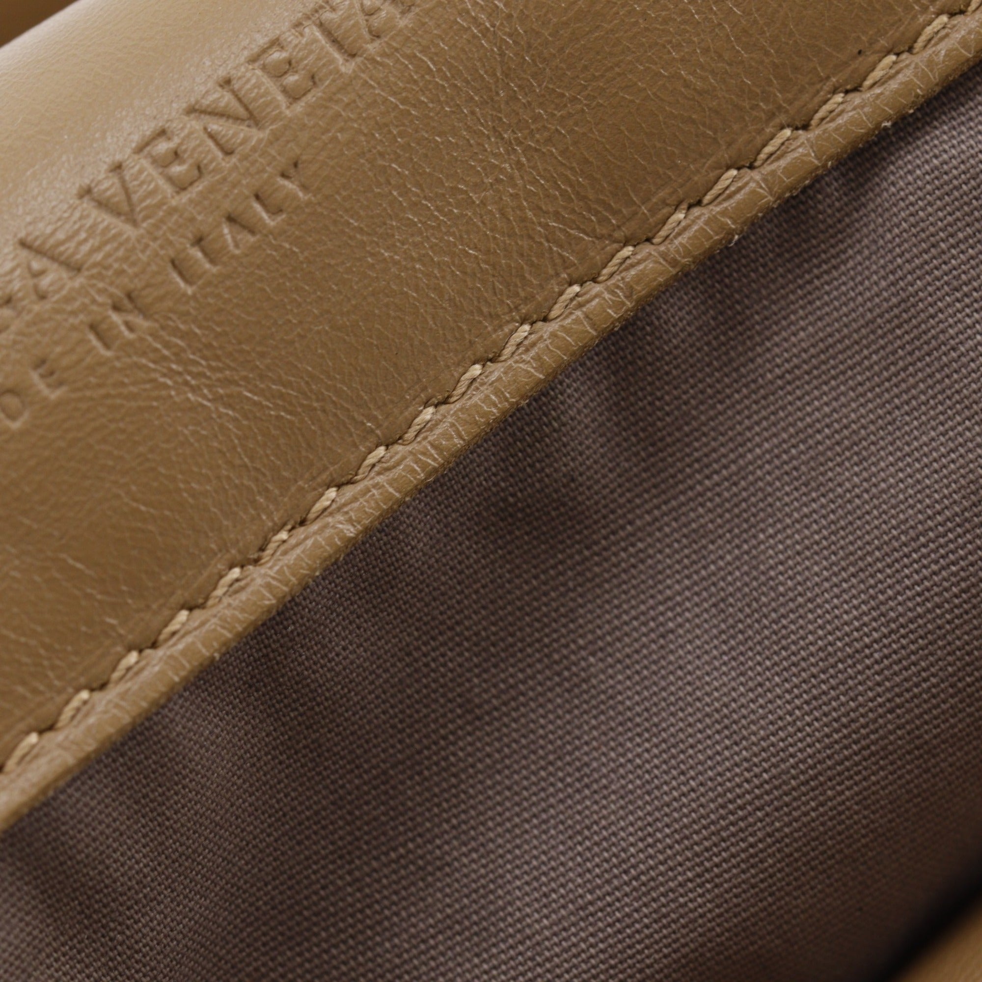 Bottega Veneta Intrecciato Beige Leather Backpack (Pre-Owned)