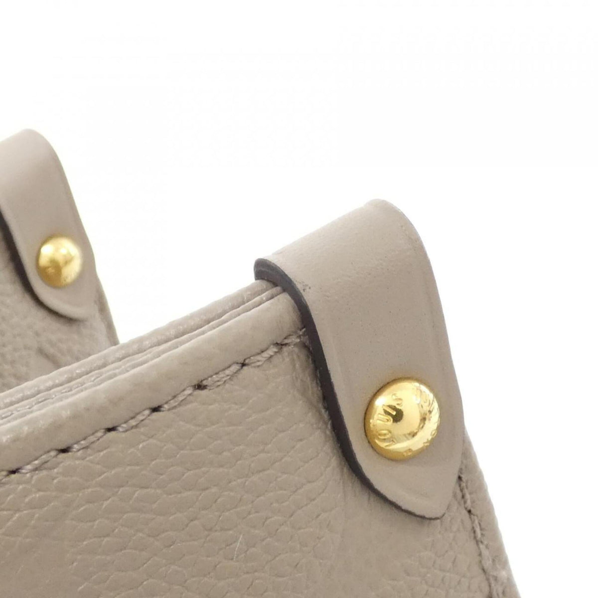Louis Vuitton Tourterelle Leather Handbag (Pre-Owned)