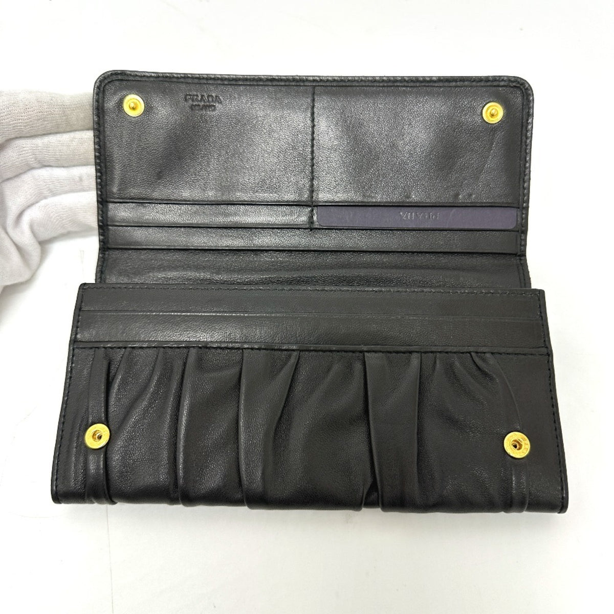 Prada Black Leather Long Wallet (Bi-Fold) (Pre-Owned)