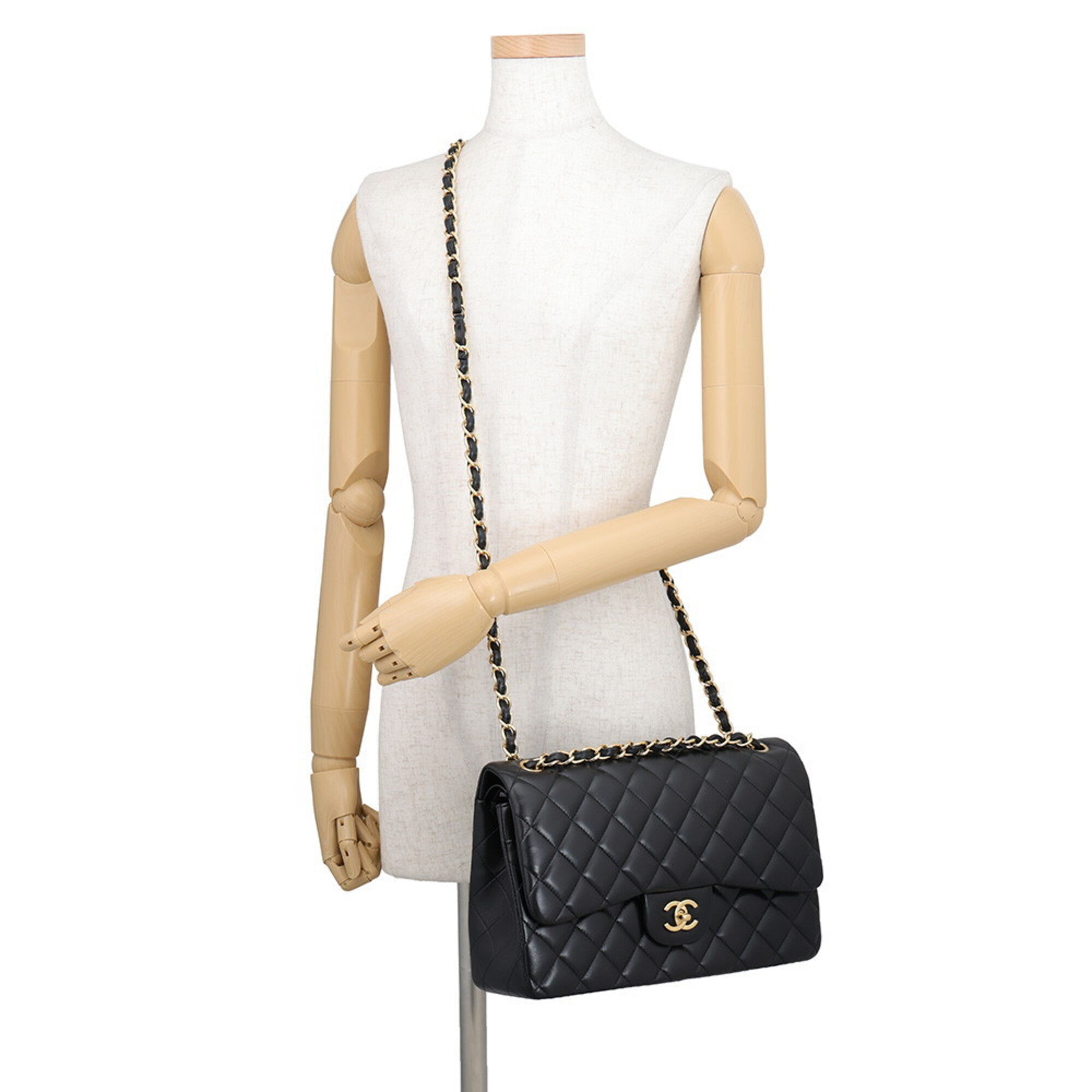Chanel Matelasse Black Leather Handbag Shoulder Bag (Pre-Owned)