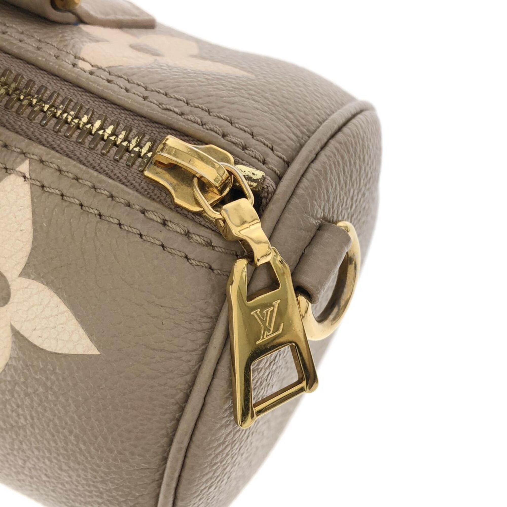 Louis Vuitton Cream Tourterelle Leather Pouch Shoulder Bag (Pre-Owned)