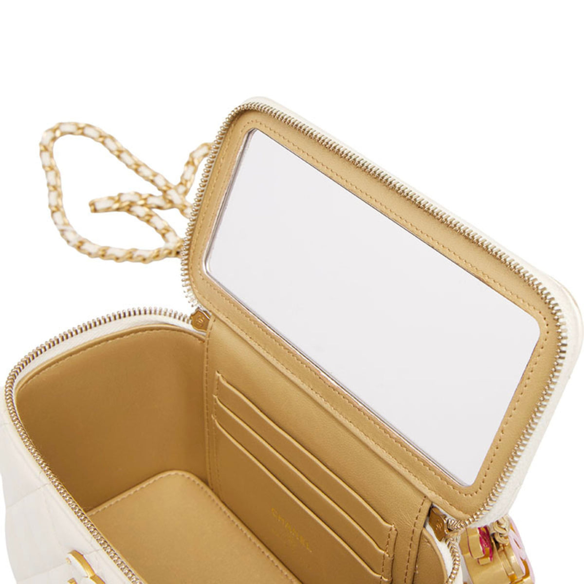 Chanel White Leather Shoulder Bag Vanity Bag (Pre-Owned)