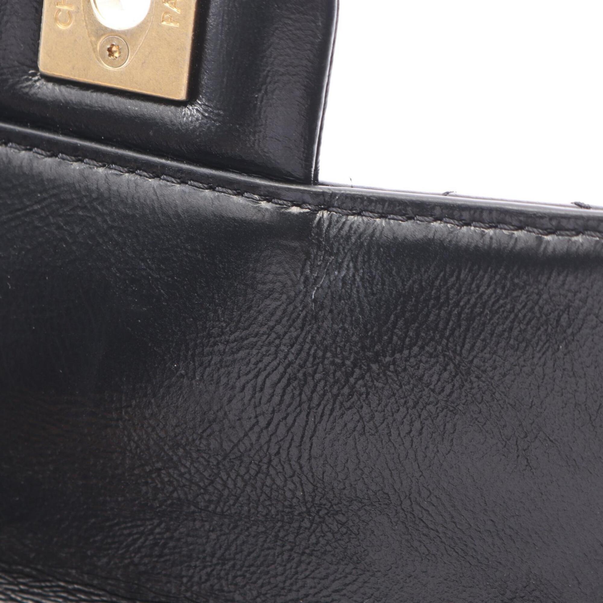 Chanel Black Leather Handbag Shoulder Bag (Pre-Owned)