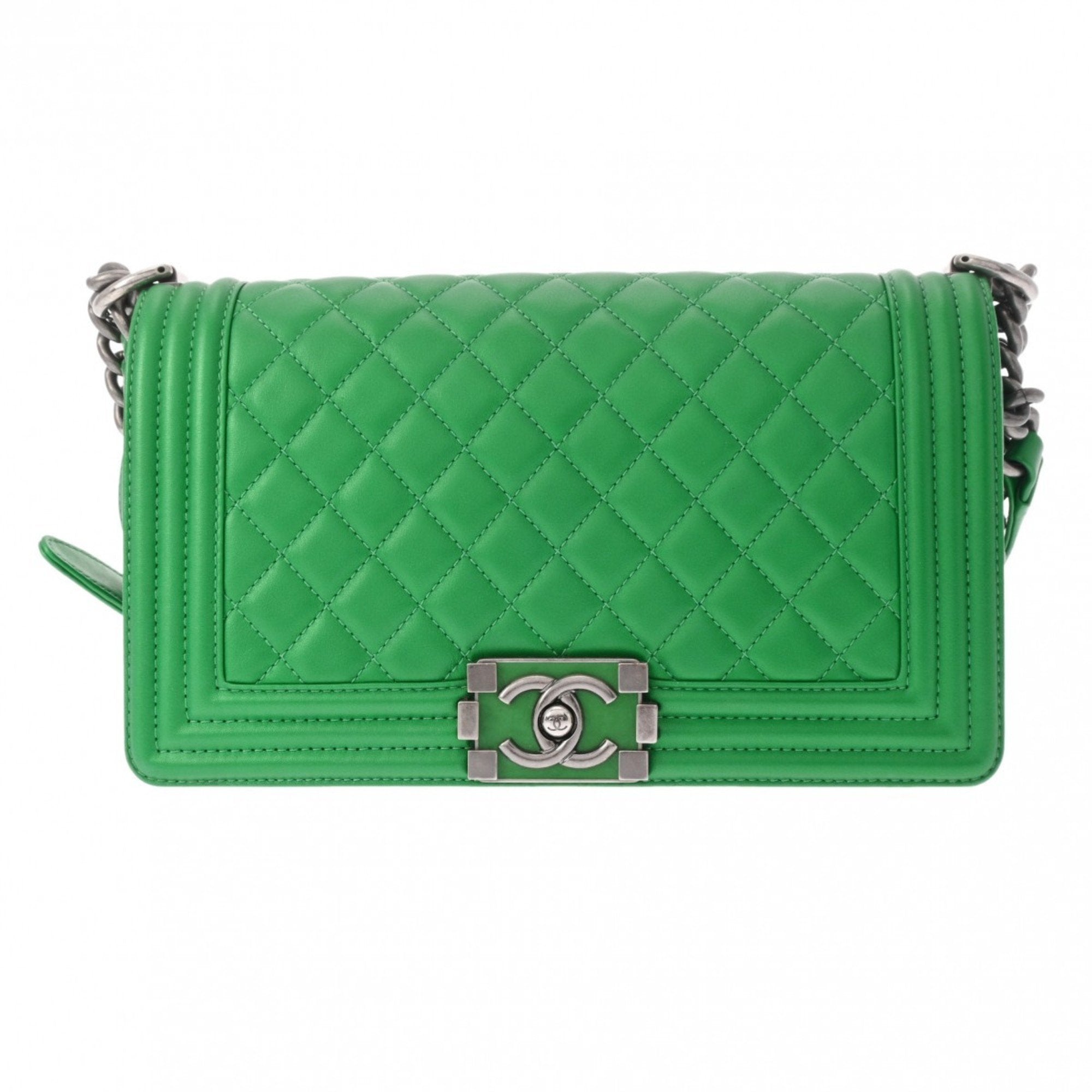 Chanel Green Leather Shoulder Bag (Pre-Owned)
