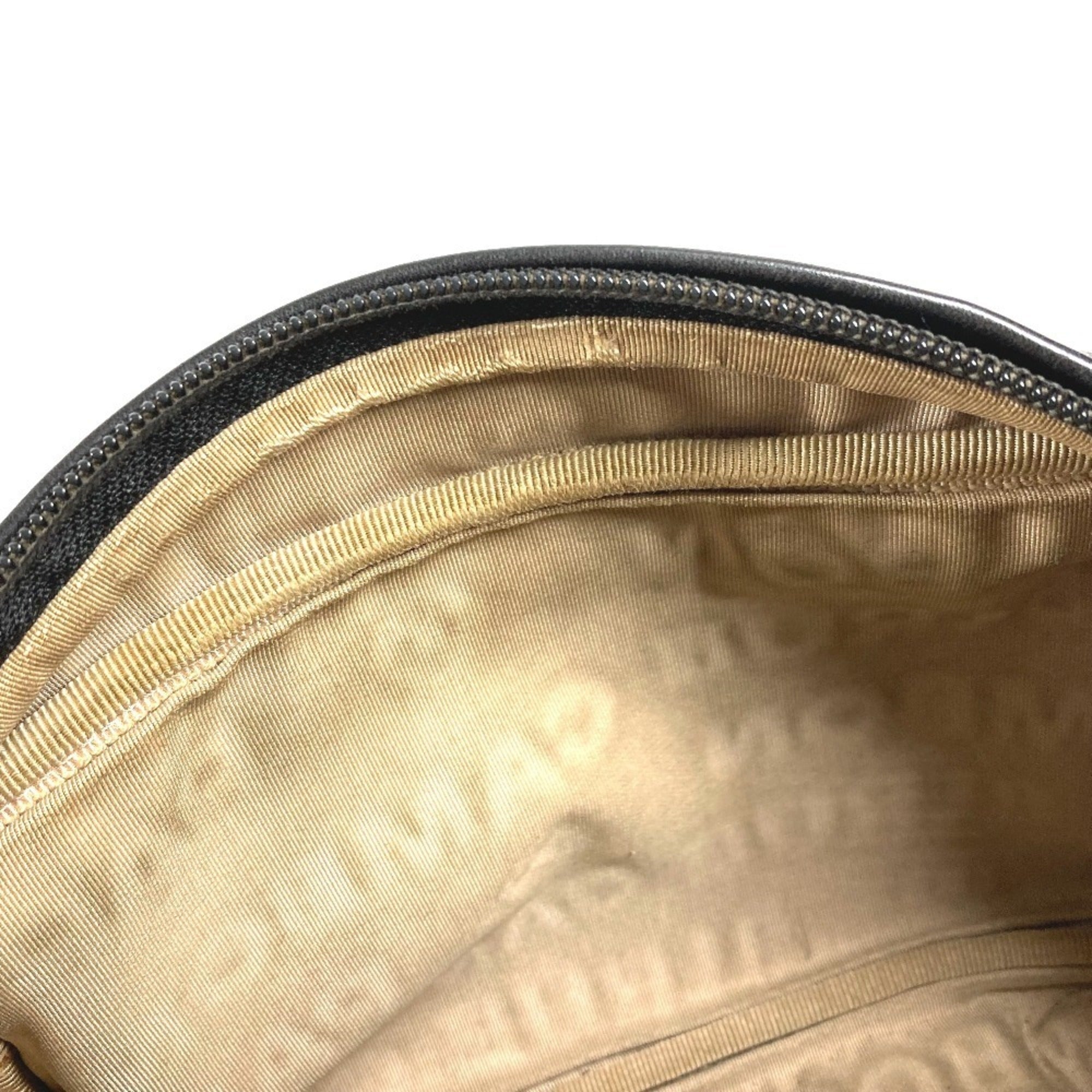 Chanel Black Leather Pochette Shoulder Bag (Pre-Owned)