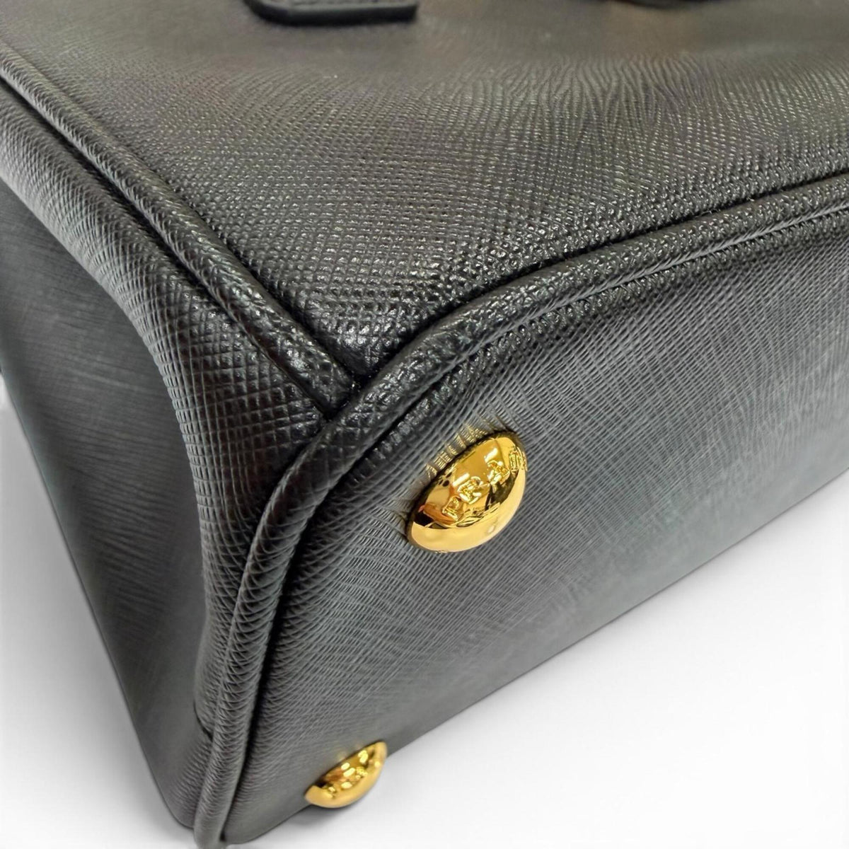 Prada Black Leather Handbag Shoulder Bag (Pre-Owned)