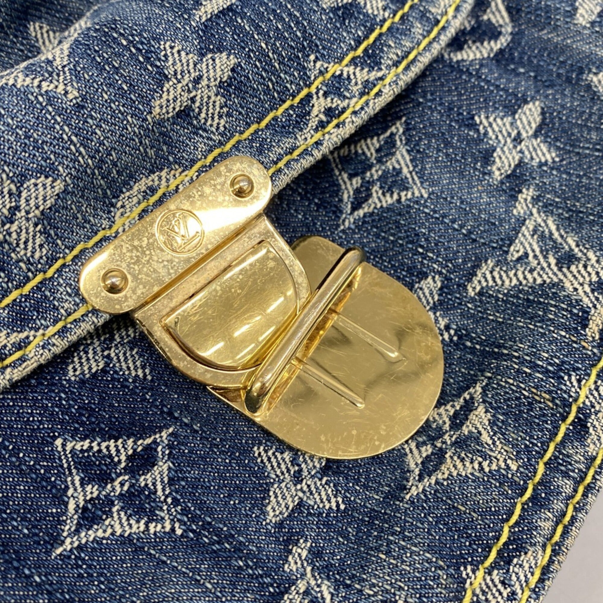 Louis Vuitton Blue Fanny Pack (Pre-Owned)