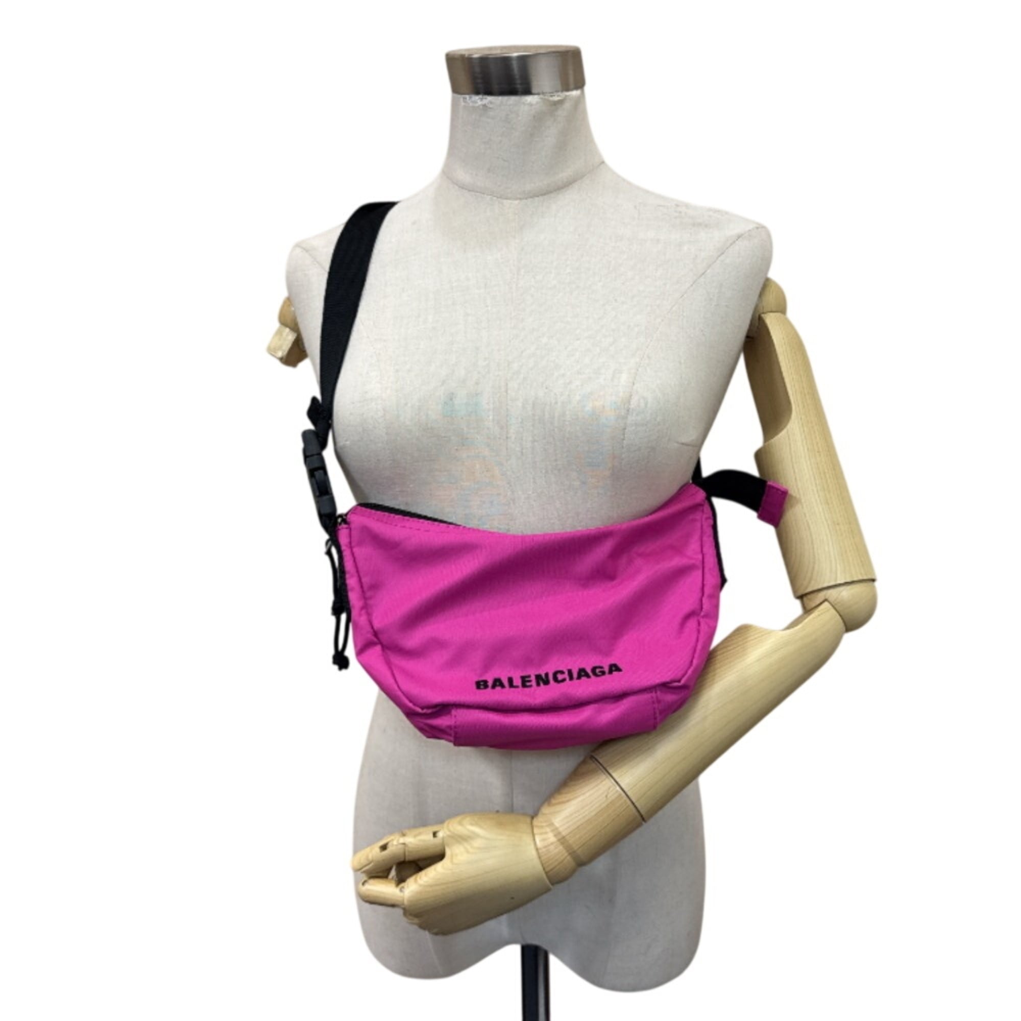 Balenciaga Pink Nylon Shoulder Bag (Pre-Owned)
