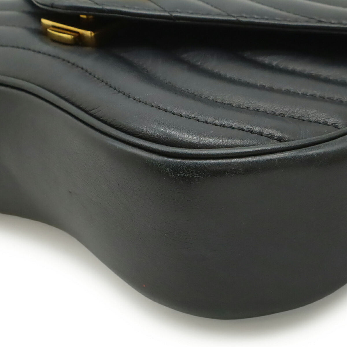 Louis Vuitton Noir Leather Shoulder Bag (Pre-Owned)