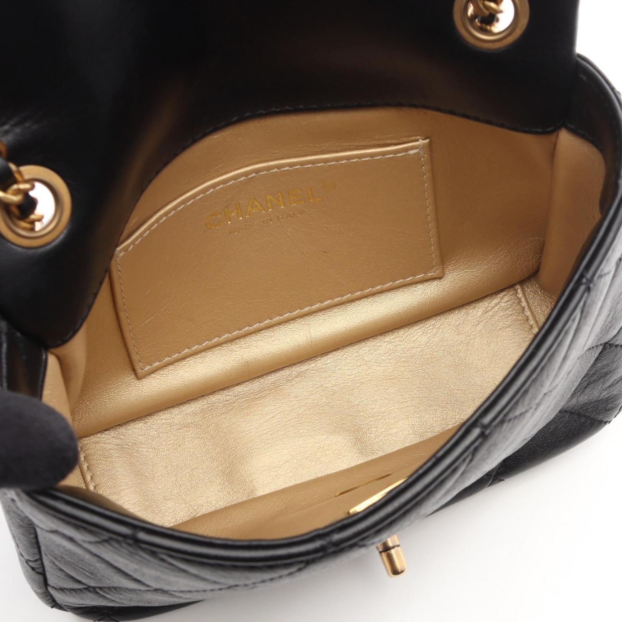 Chanel Black Leather Handbag Shoulder Bag (Pre-Owned)
