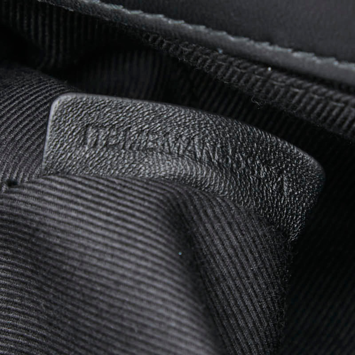 Burberry Black Leather Shoulder Bag (Pre-Owned)