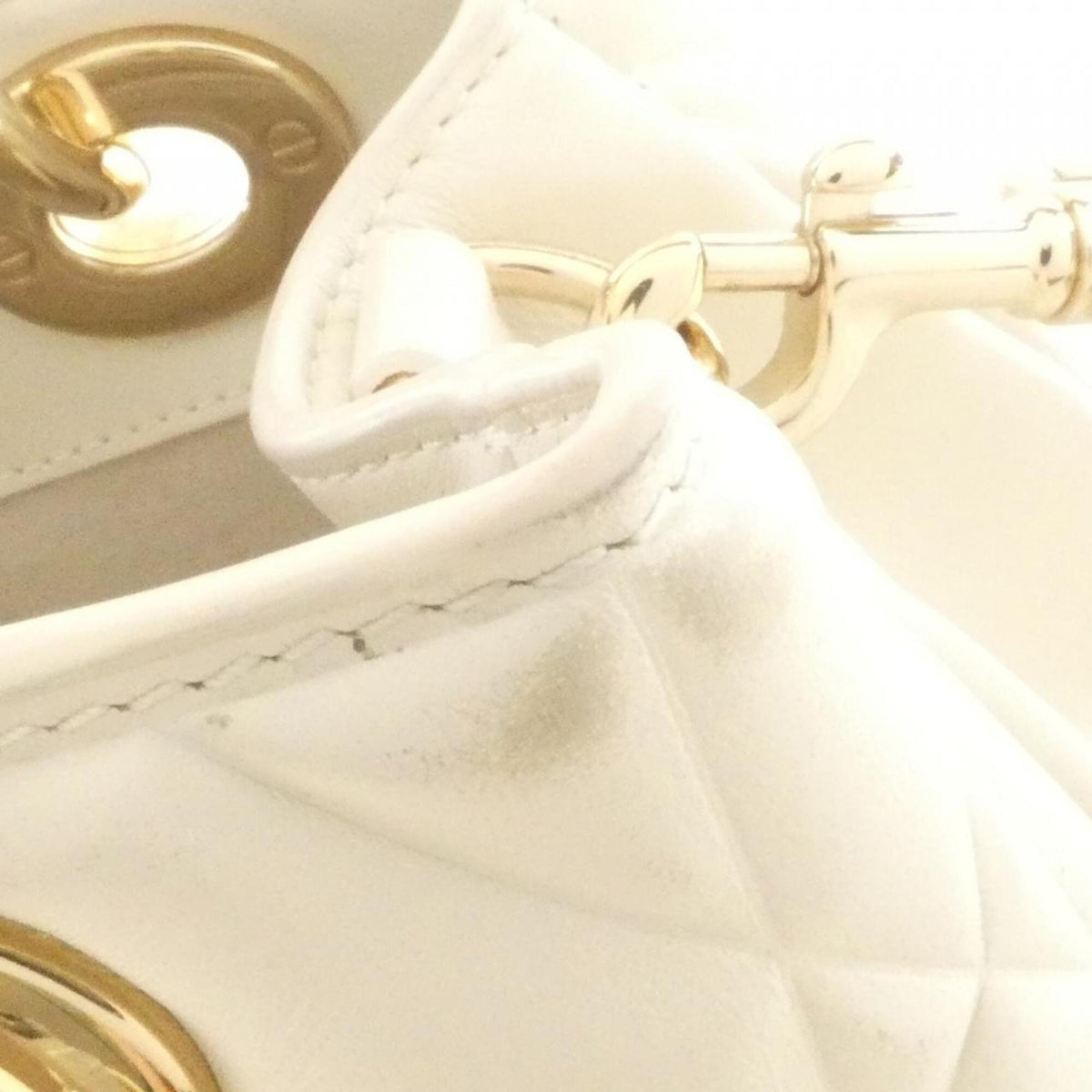 Christian Dior White Leather Handbag (Pre-Owned)