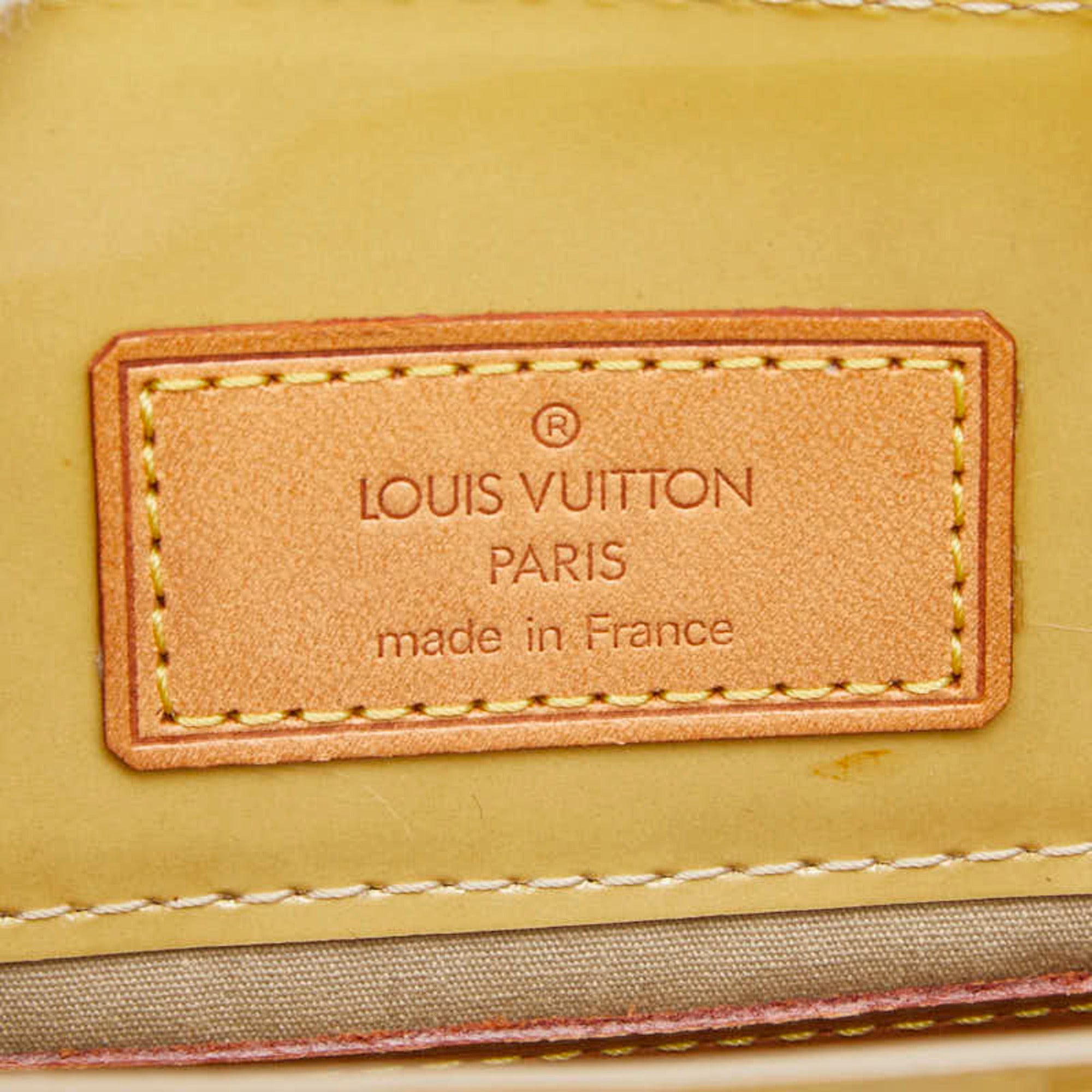 Louis Vuitton Beige Patent Leather Handbag (Pre-Owned)