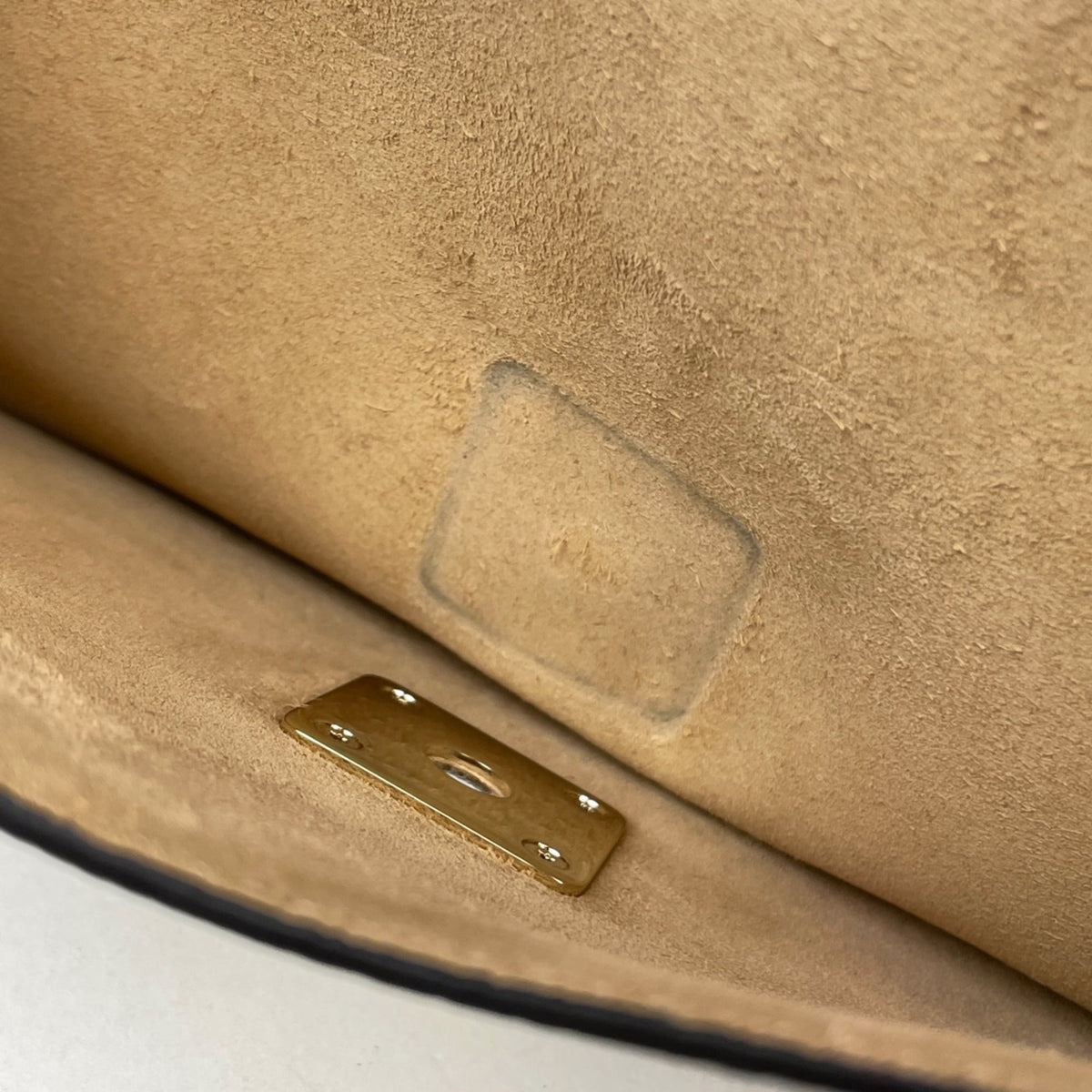 Gucci Beige Leather Shoulder Bag (Pre-Owned)