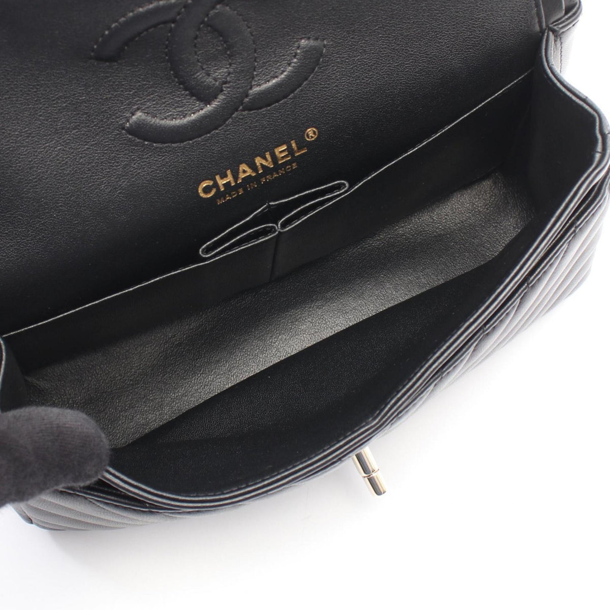 Chanel Black Leather Handbag Shoulder Bag (Pre-Owned)