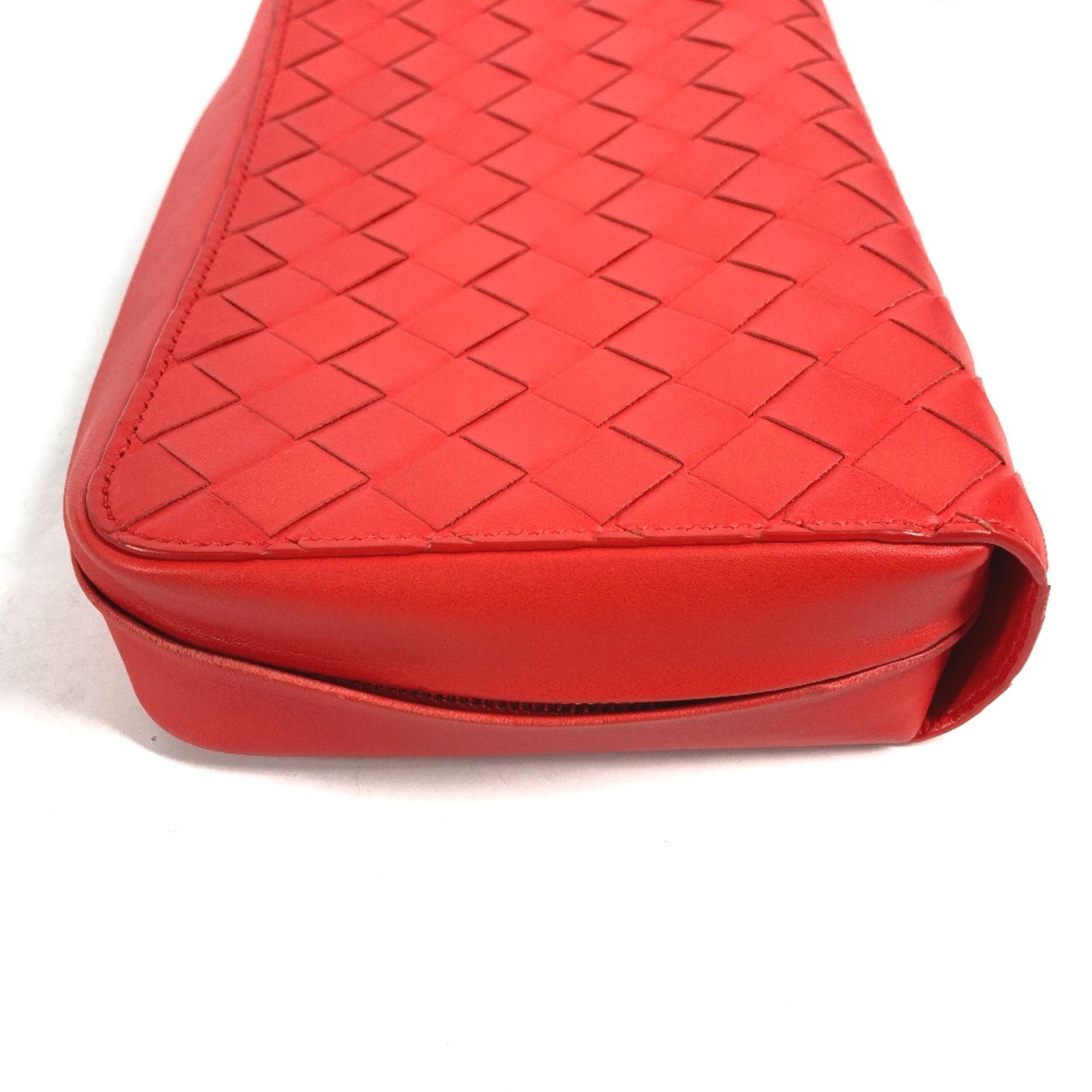 Bottega Veneta Red Leather Clutch Bag (Pre-Owned)