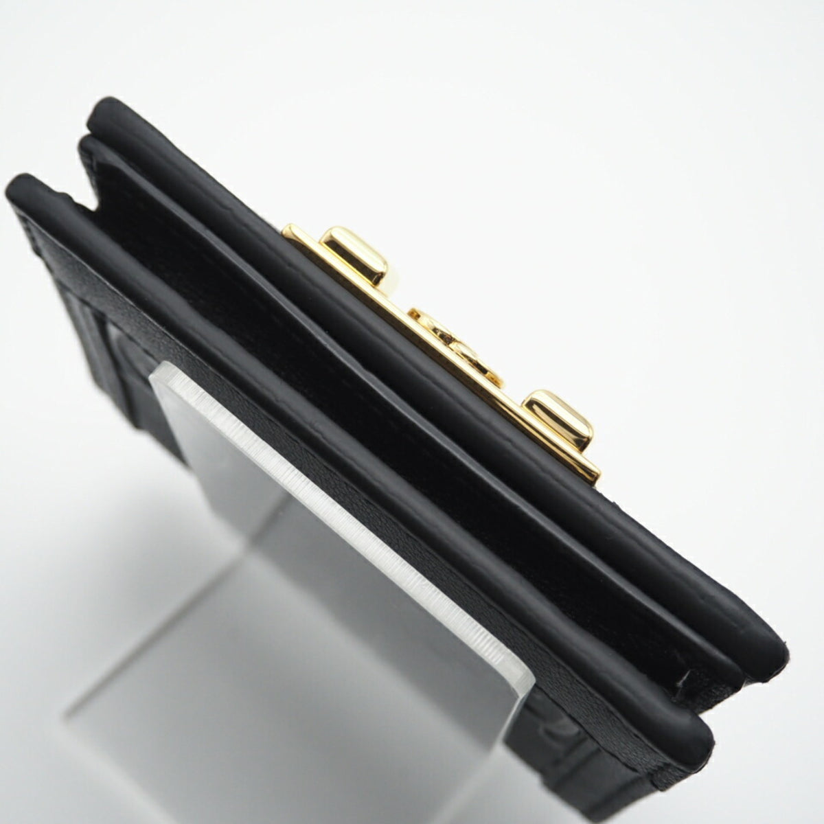 Gucci Black Leather Wallet (Bi-Fold) (Pre-Owned)