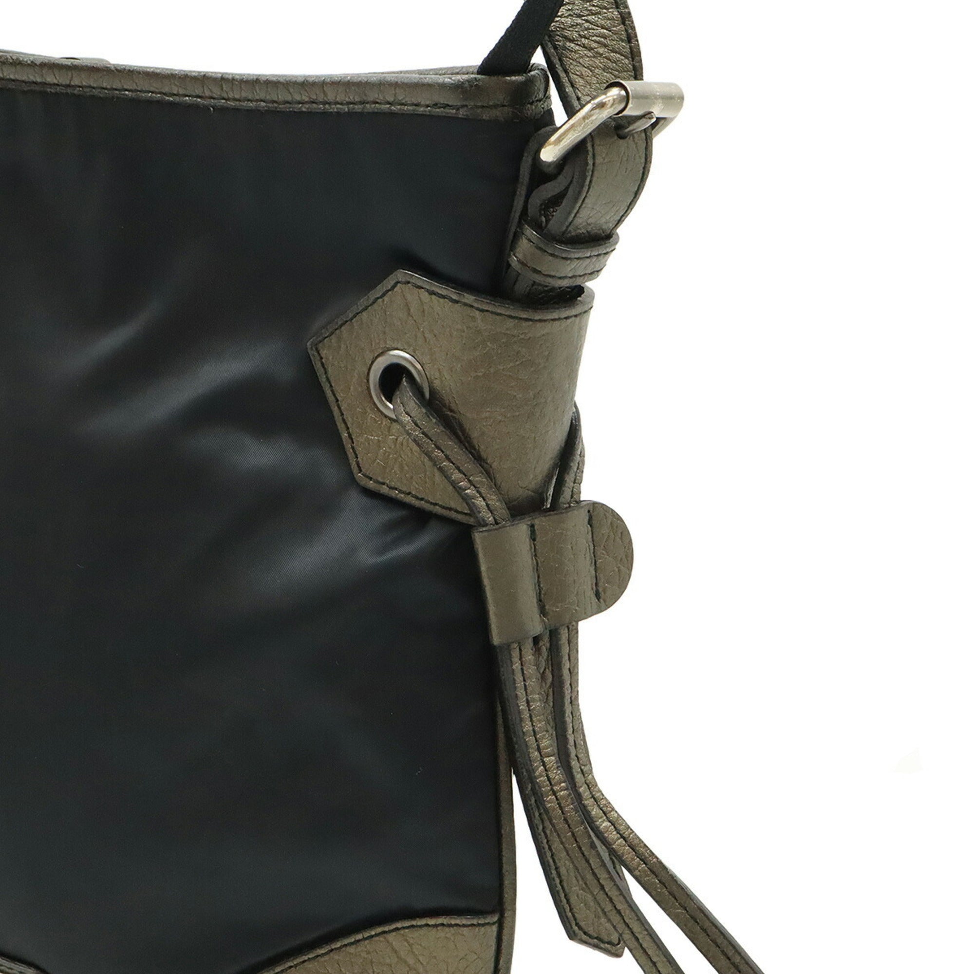 Burberry Black Metallic Brown Nylon Leather Shoulder Bag (Pre-Owned)